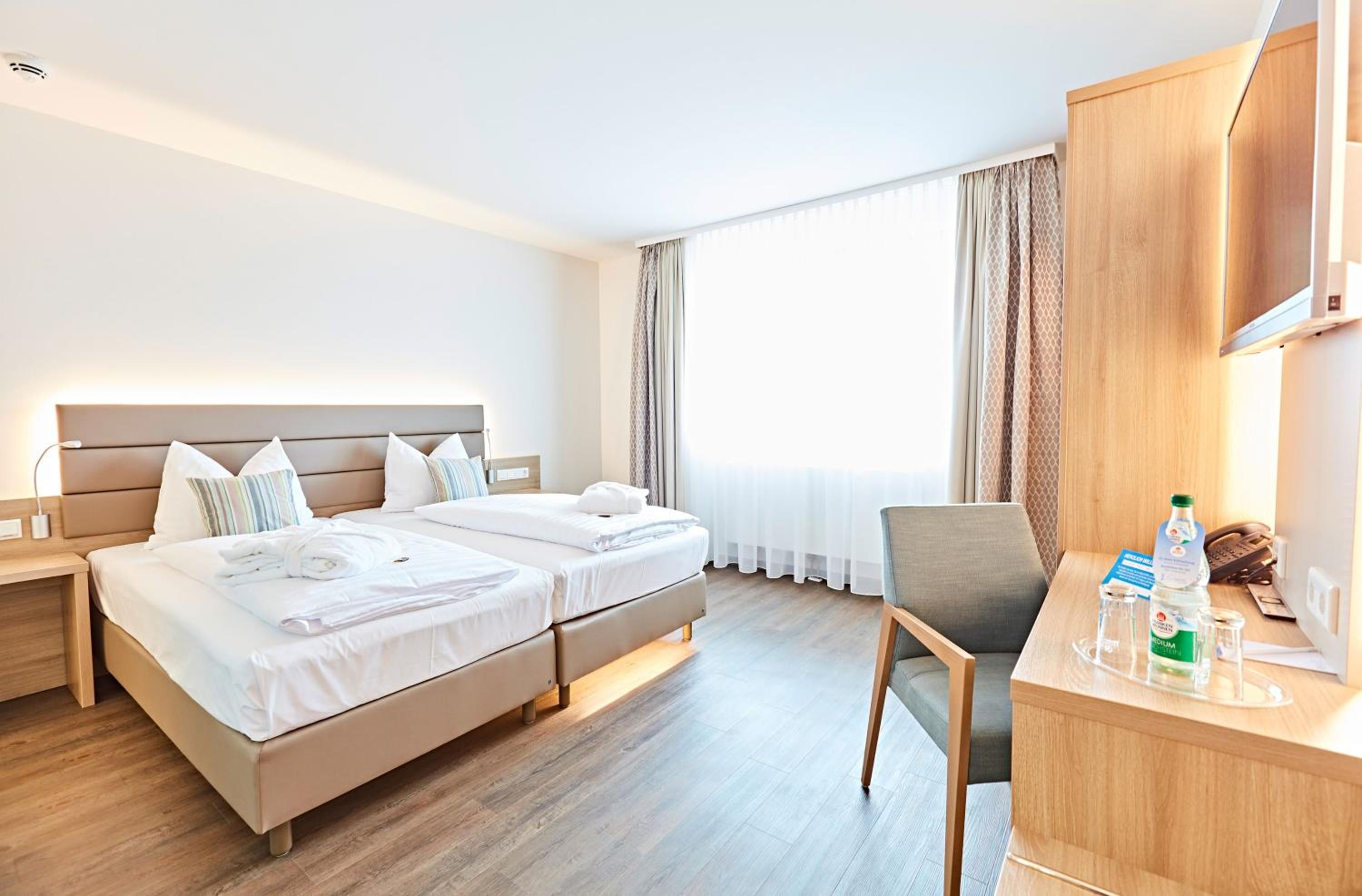 Comfort Double Room with Balcony or Terrace - Photo 6
