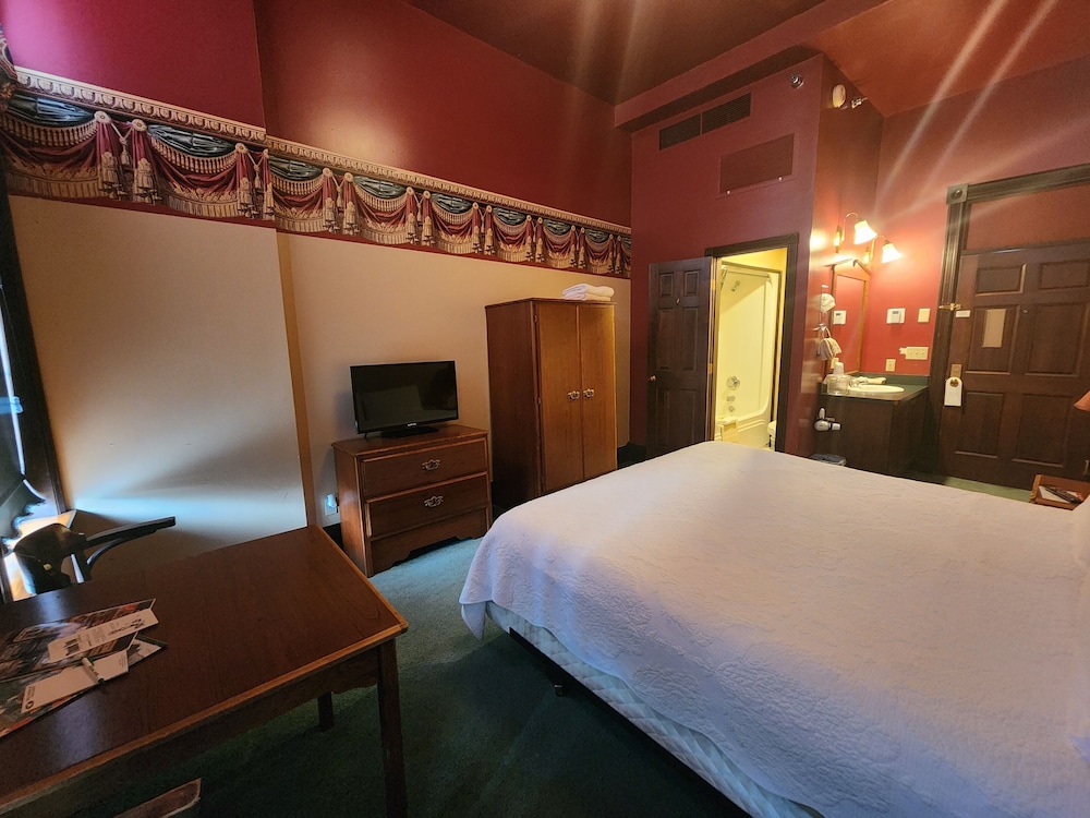 Room, 1 King Bed, Non Smoking