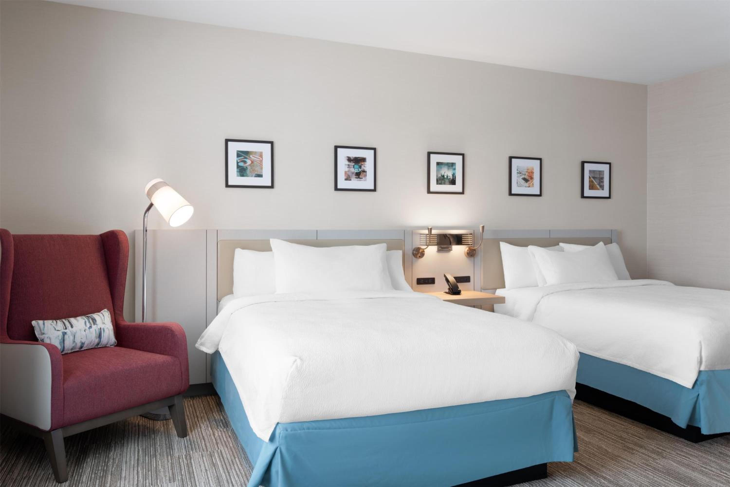 Queen Room with Two Queen Beds - Photo 1