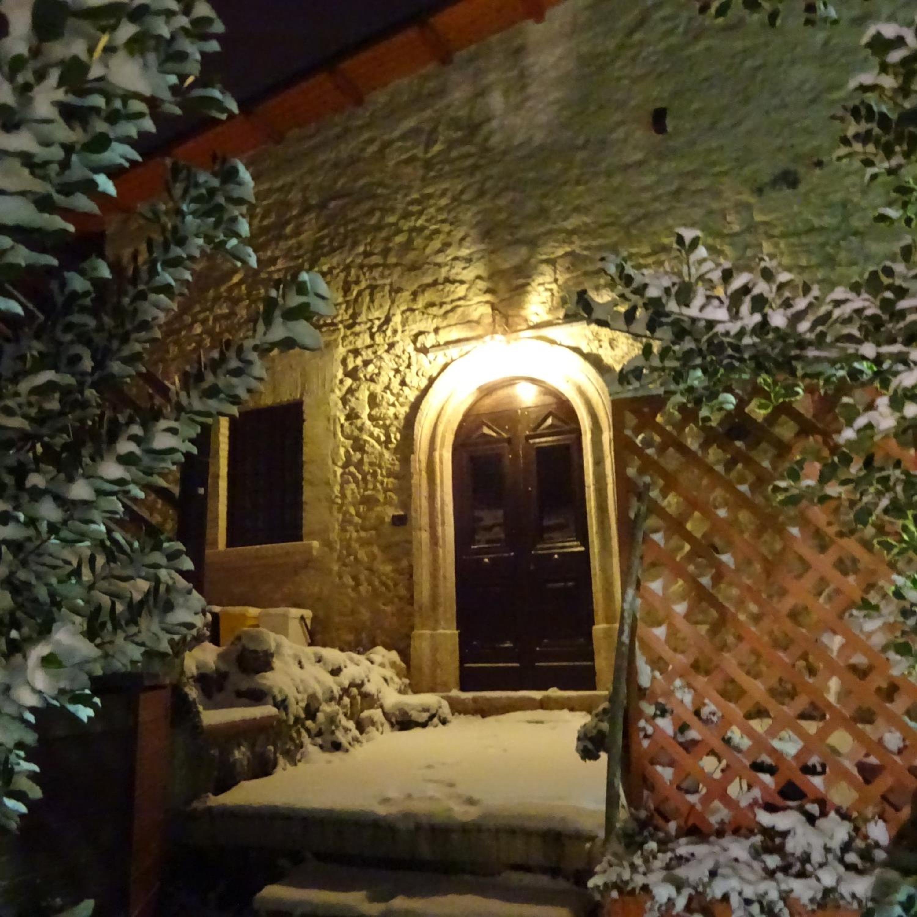 Four-Bedroom House photo 2