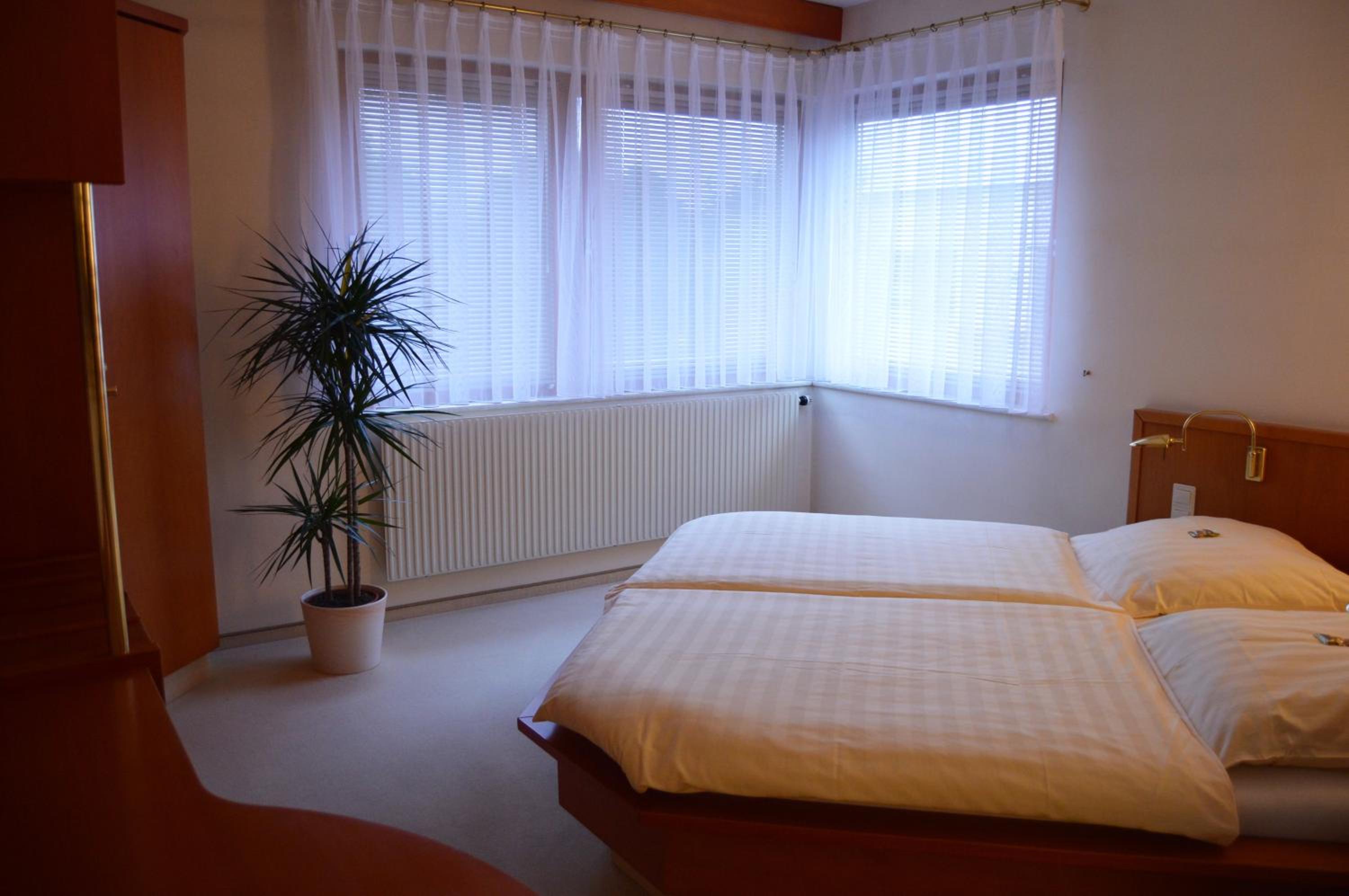 Double Room with Private Bathroom photo 3