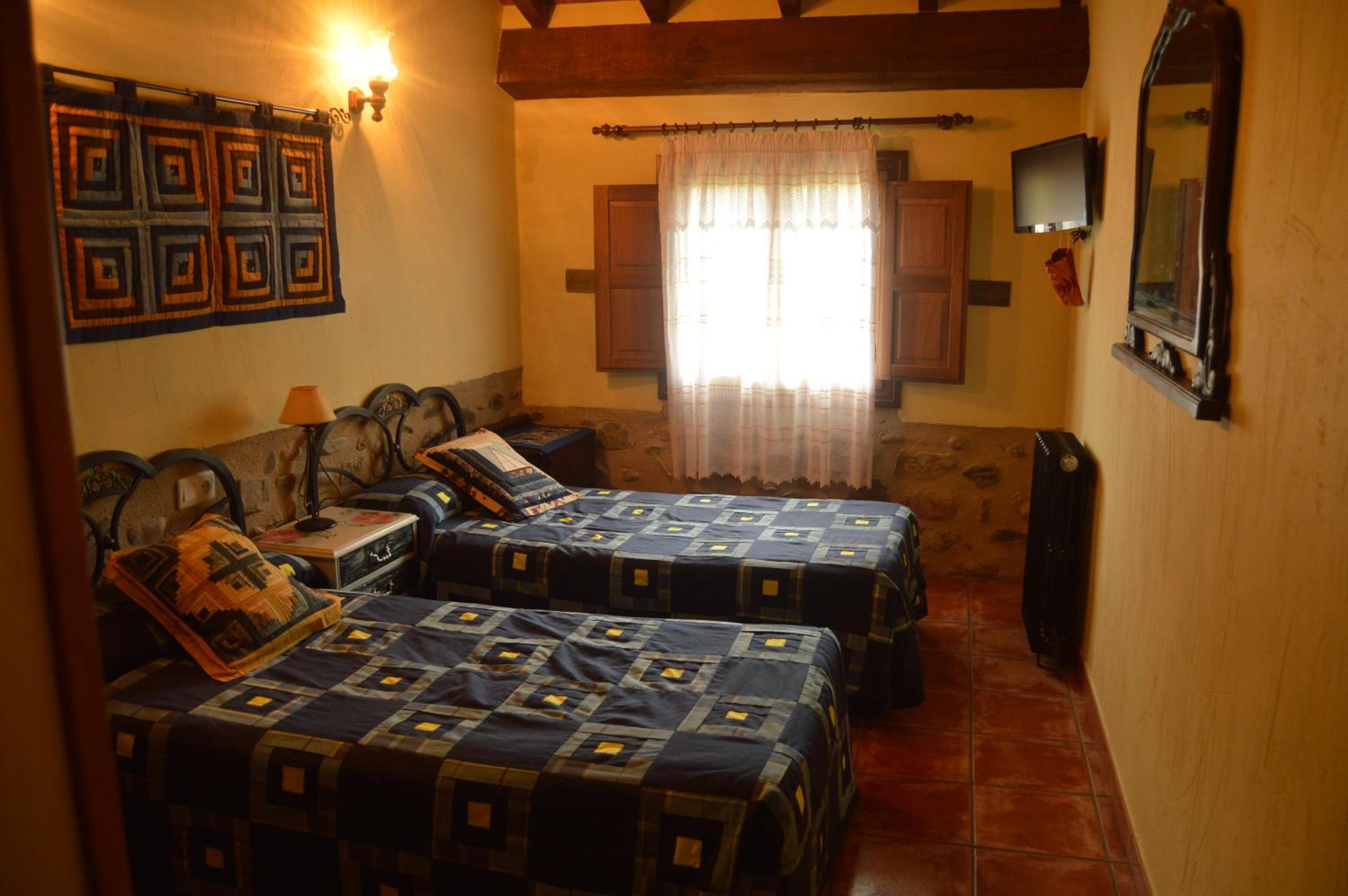 Habitación Doble o con Dos Camas con Baño Privado