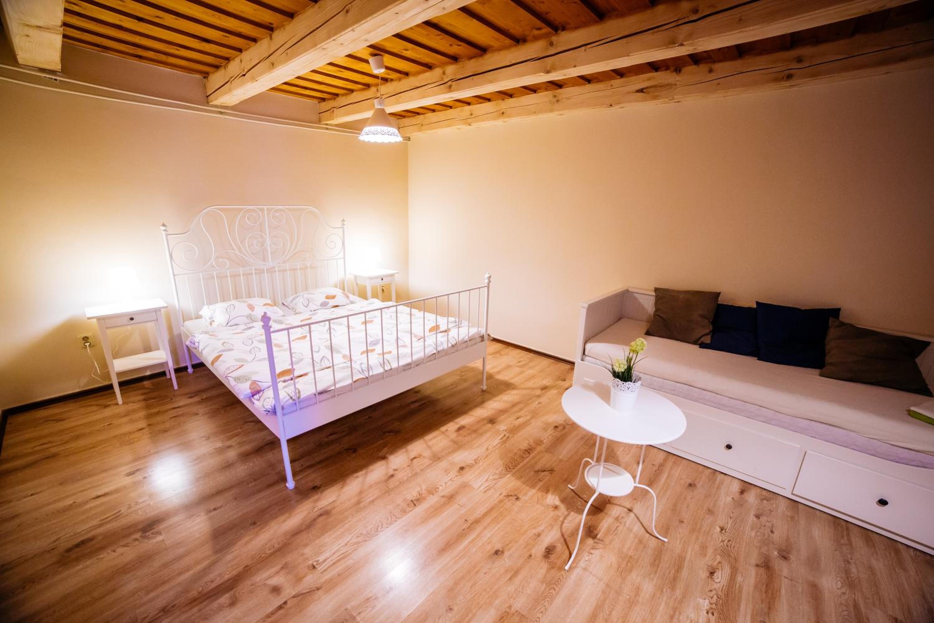 Double Room with Extra Bed - Photo 5