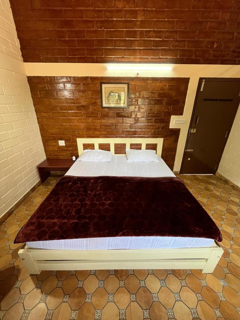 Deluxe Double Room with Balcony photo 1