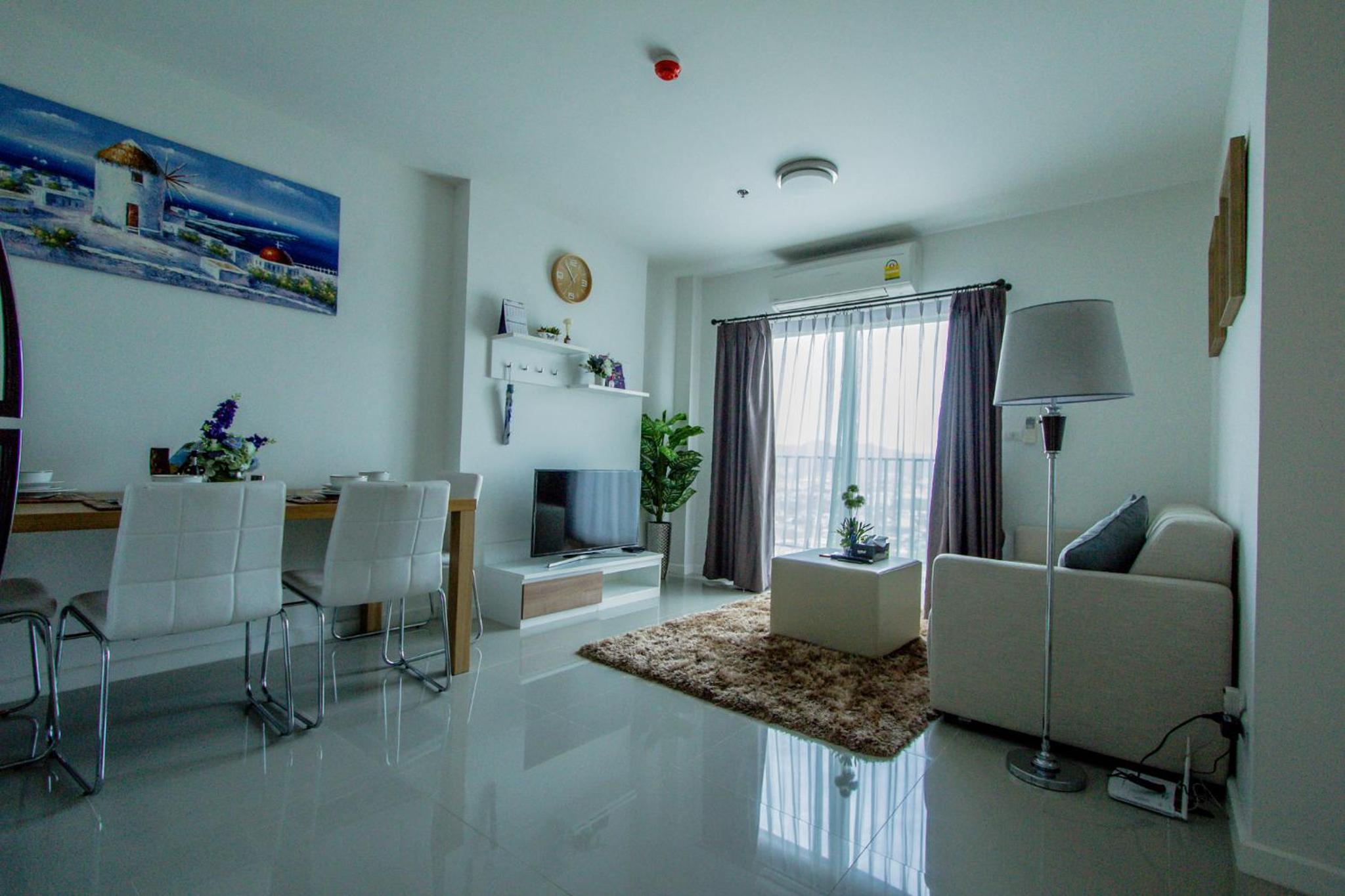 Apartment photo 1