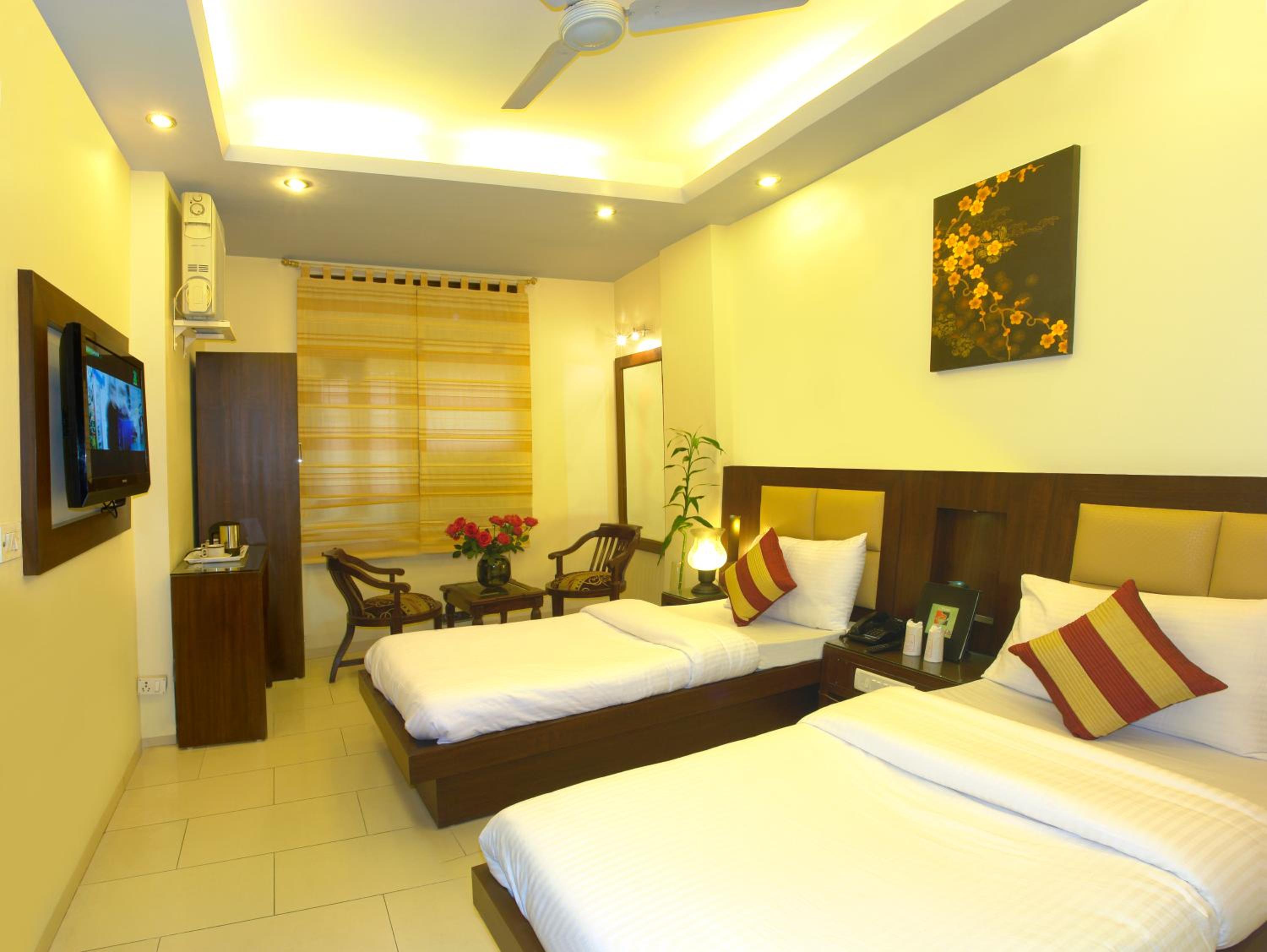 Deluxe Double or Twin Room - Photo 2