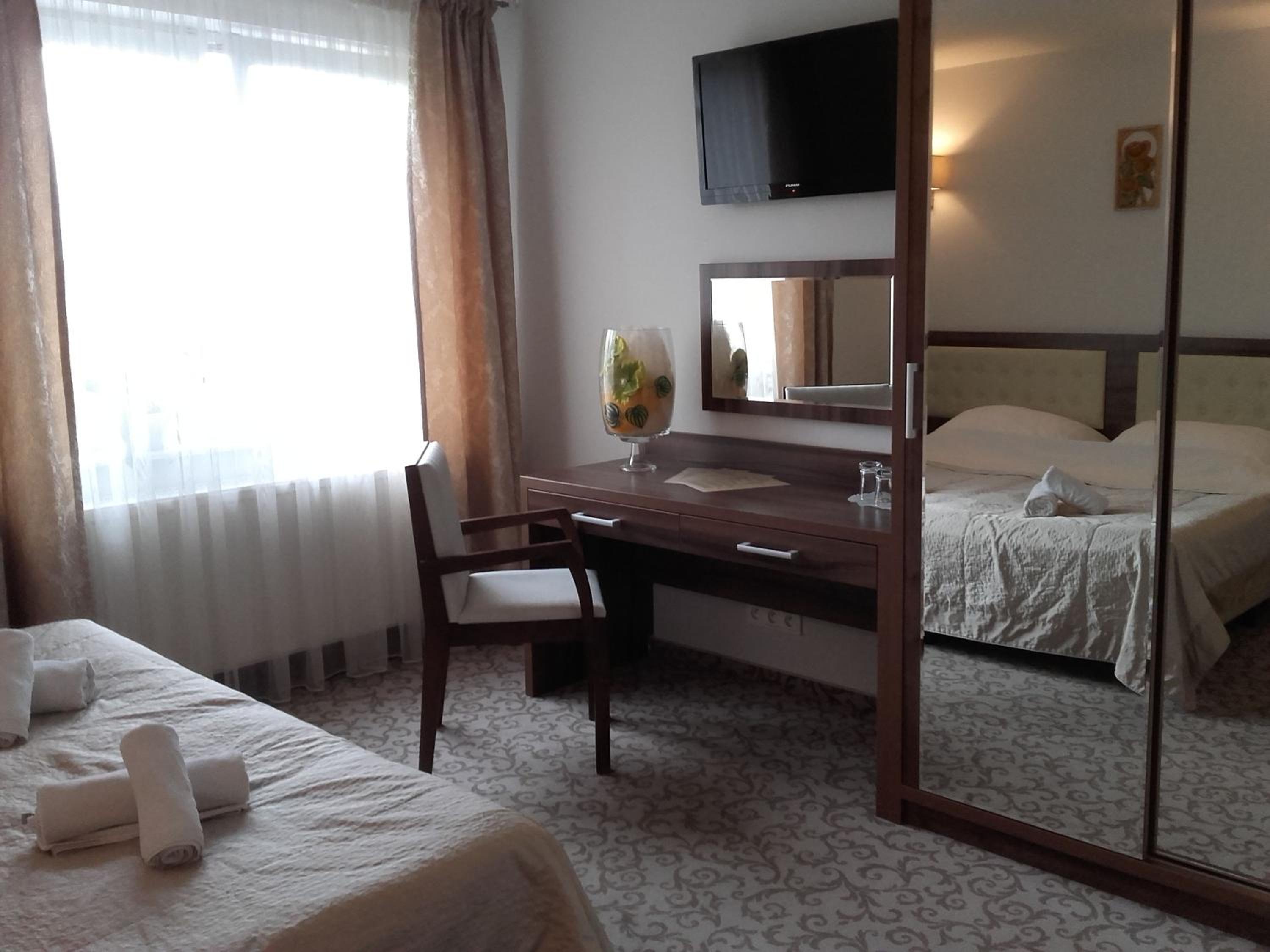 One-Bedroom Suite with Sofa Bed with Spa Access photo 3