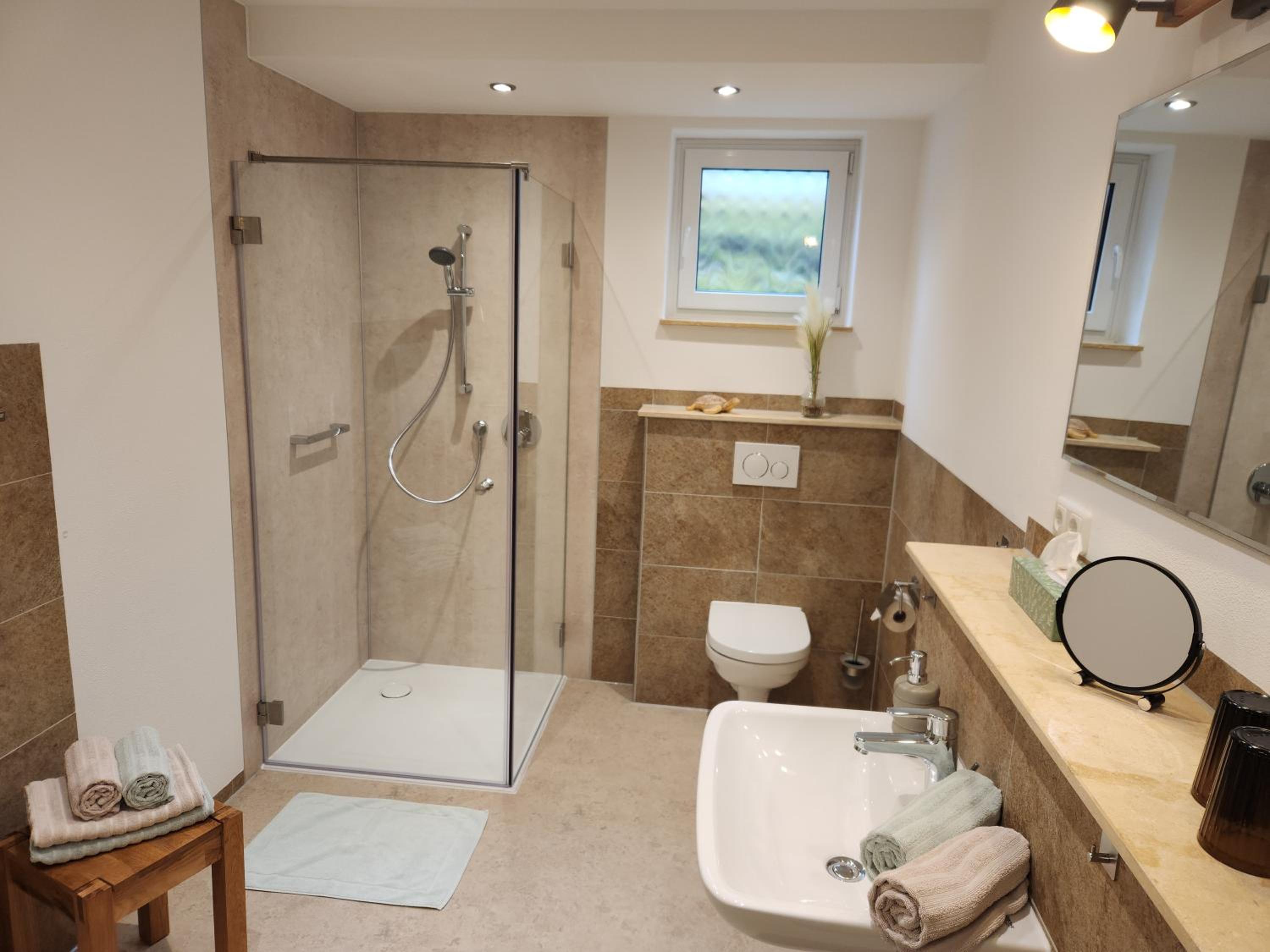 Two-Bedroom Deluxe Apartment with Garden View photo 2