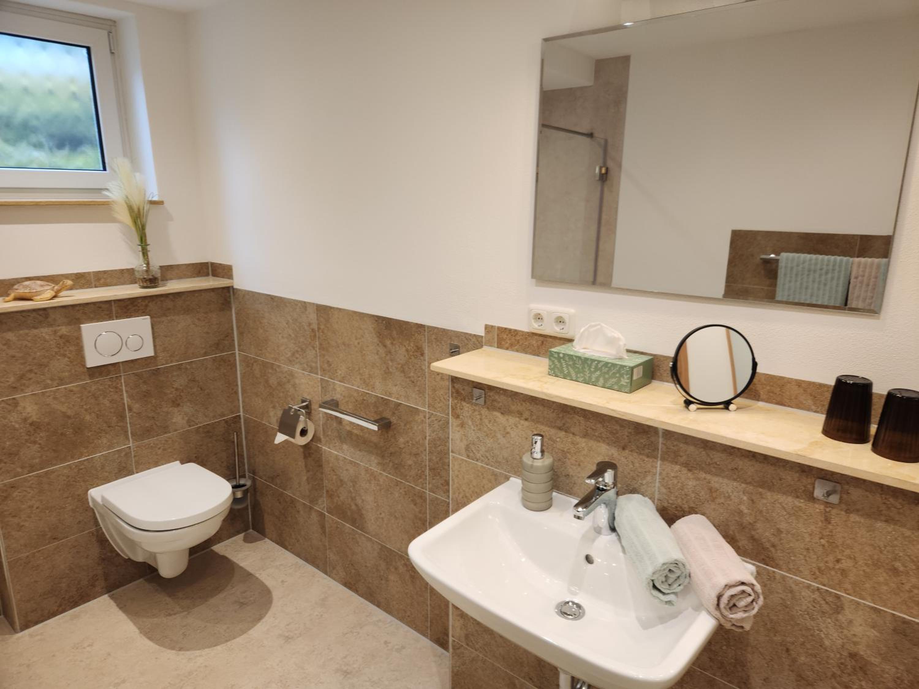 Two-Bedroom Deluxe Apartment with Garden View photo 3