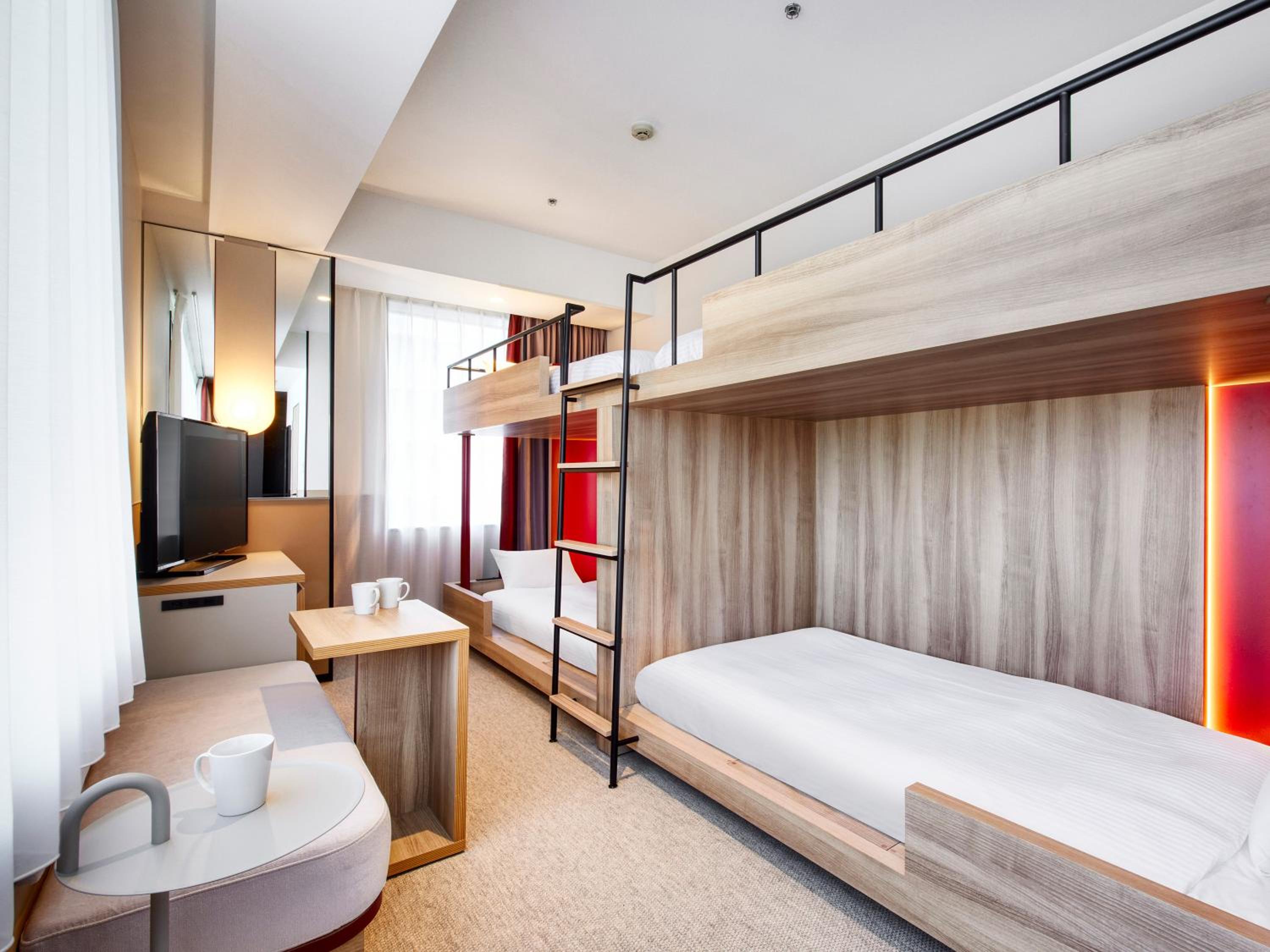 Loft Bed for 4 People - Non-Smoking photo 1