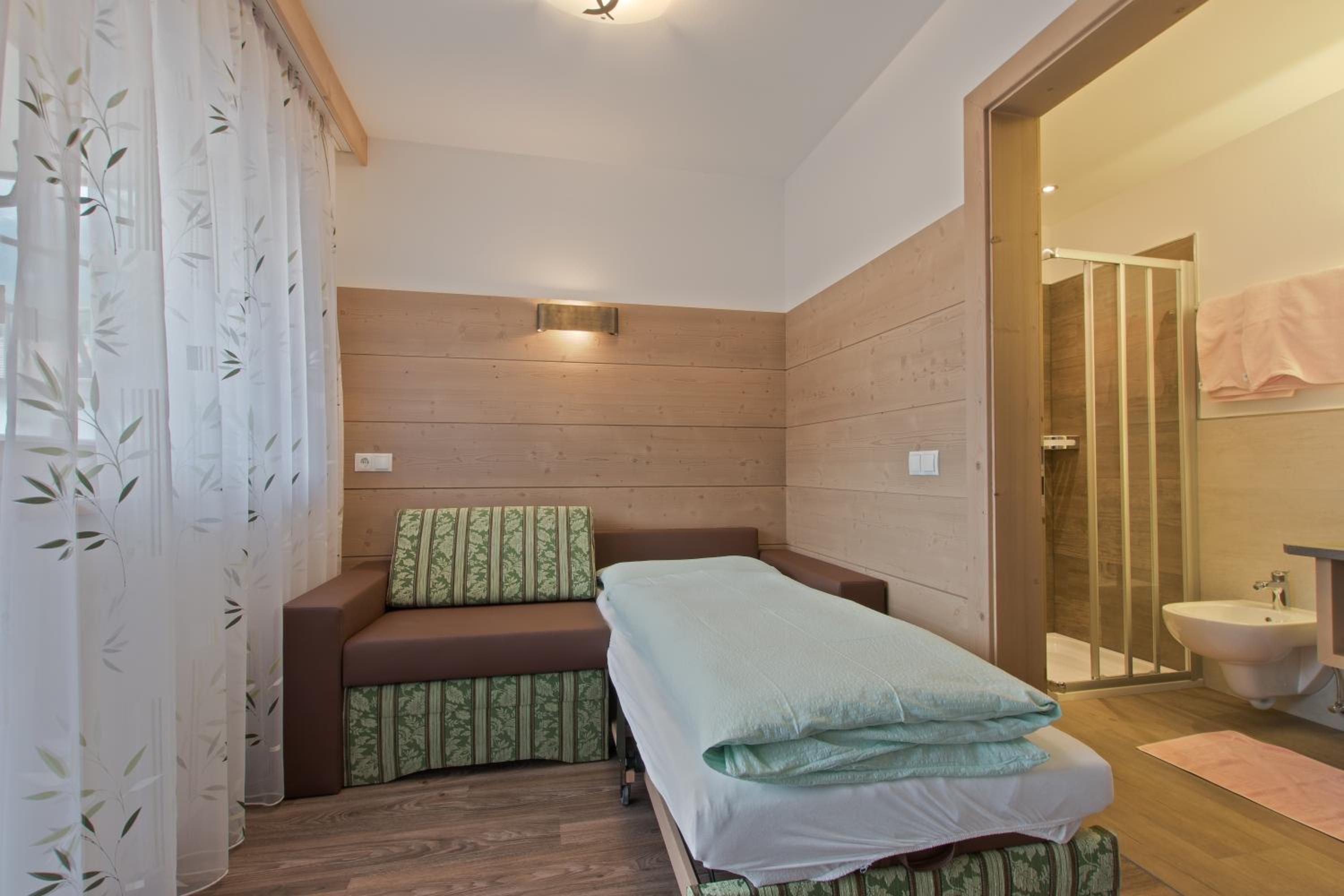 Maisonette photo 1