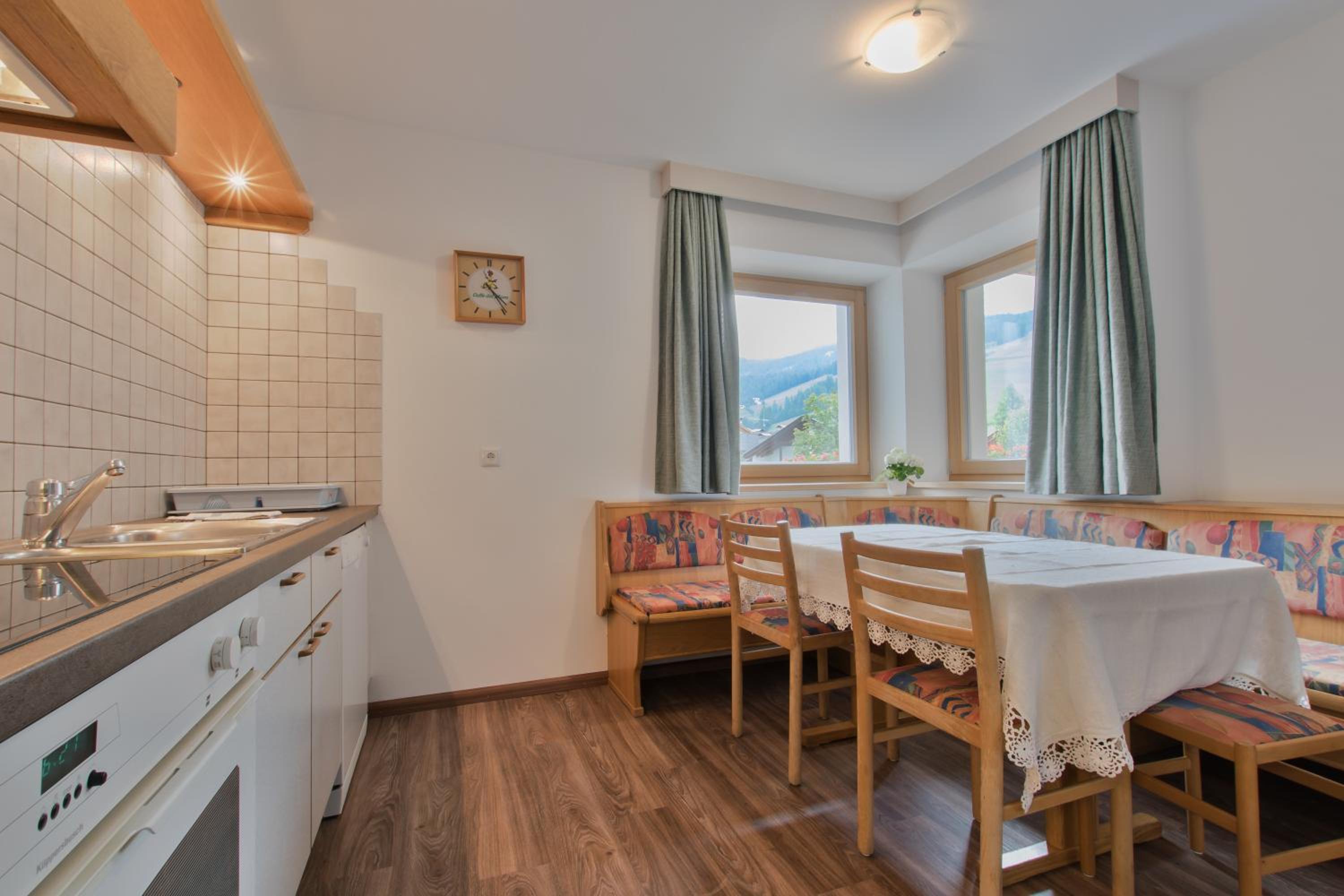 Maisonette photo 2