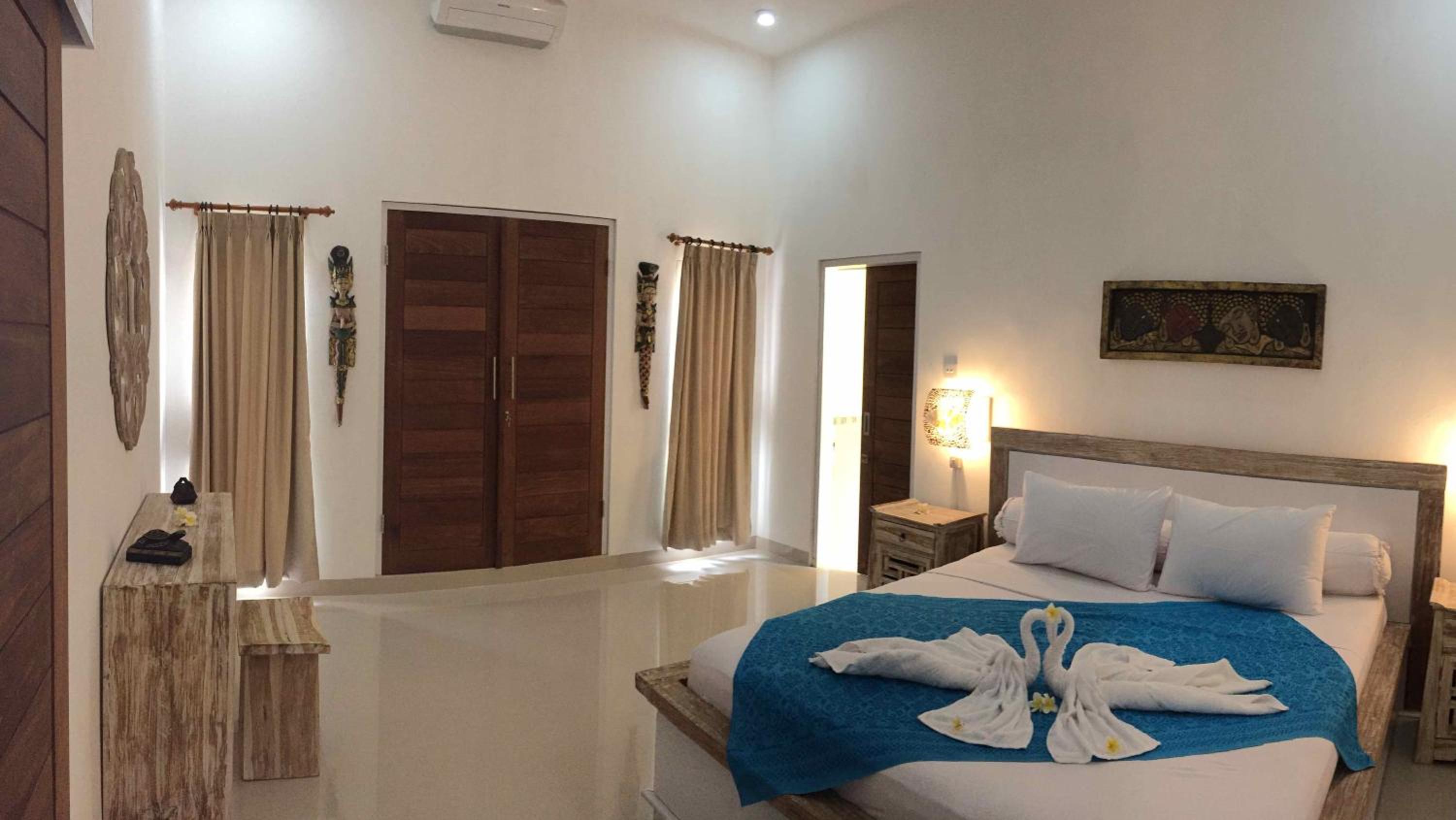 Deluxe King Room photo 2