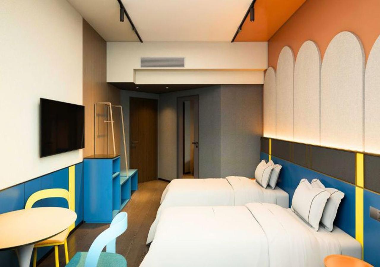 Deluxe Plus King or Twin Room photo 3