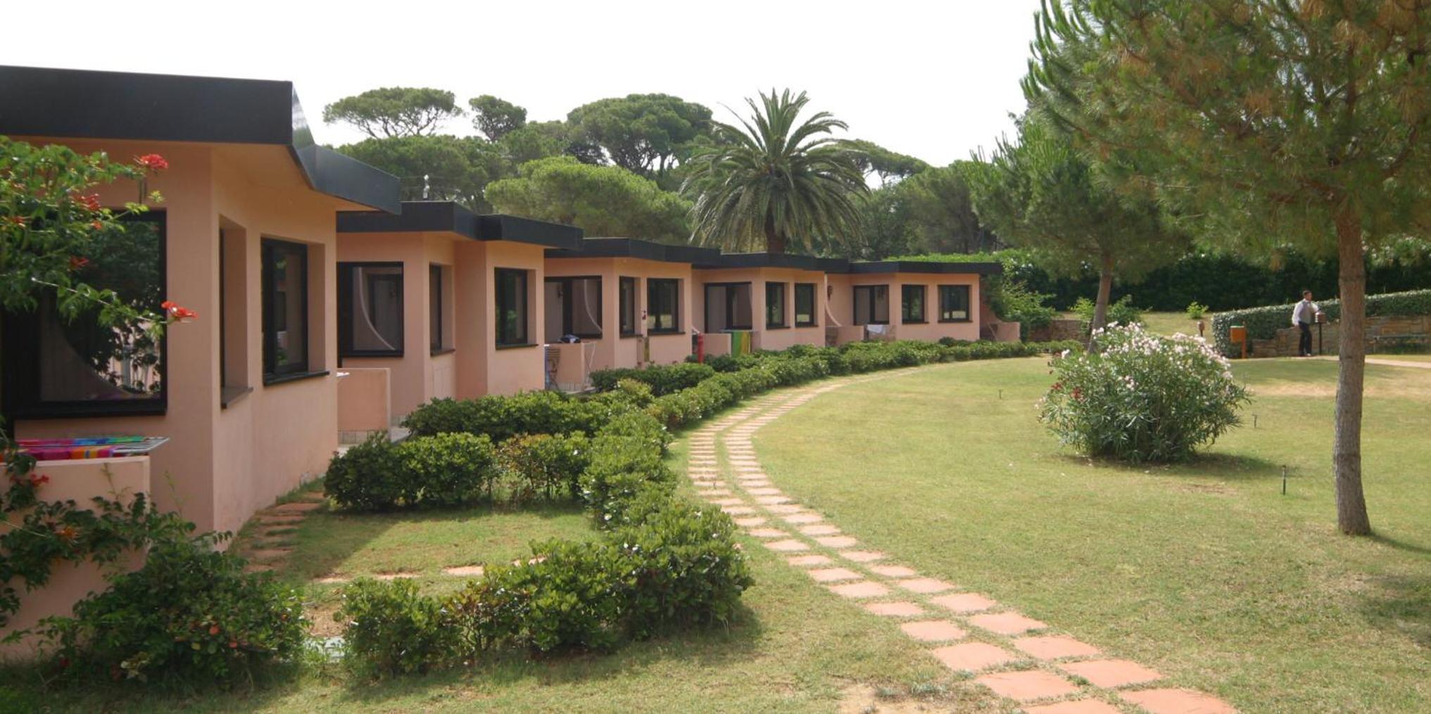 Relax Double or Twin Room with Extra Bed and Garden  photo 2