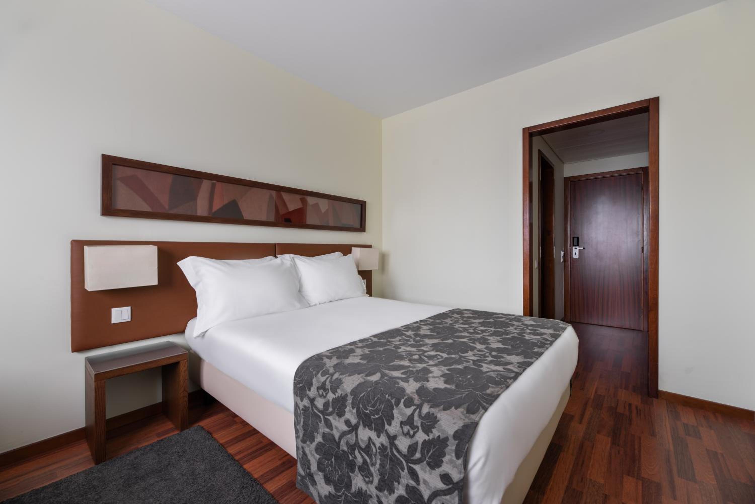 Single Room - Photo 2