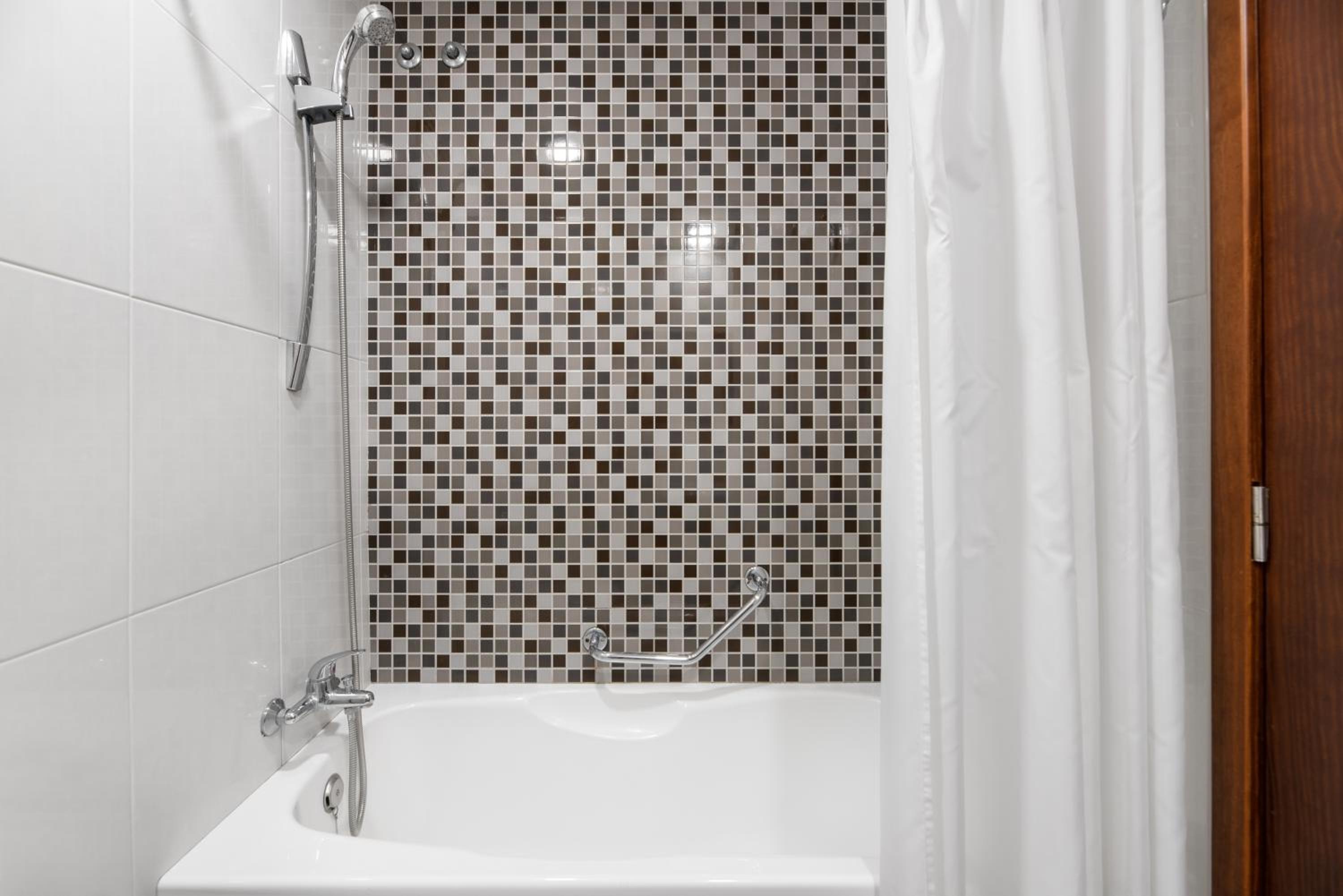 Single Room - Photo 4