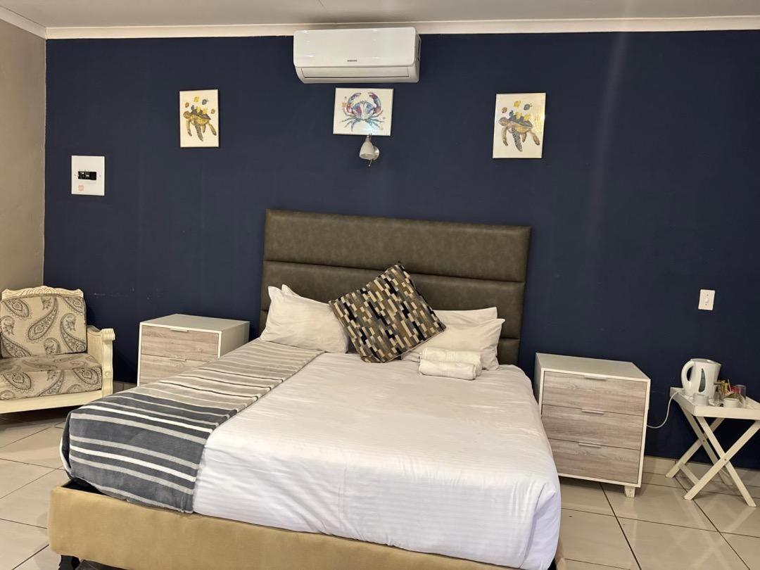 Double Room - Photo 2