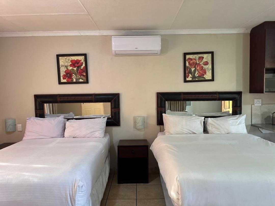 Quadruple Room - Photo 3