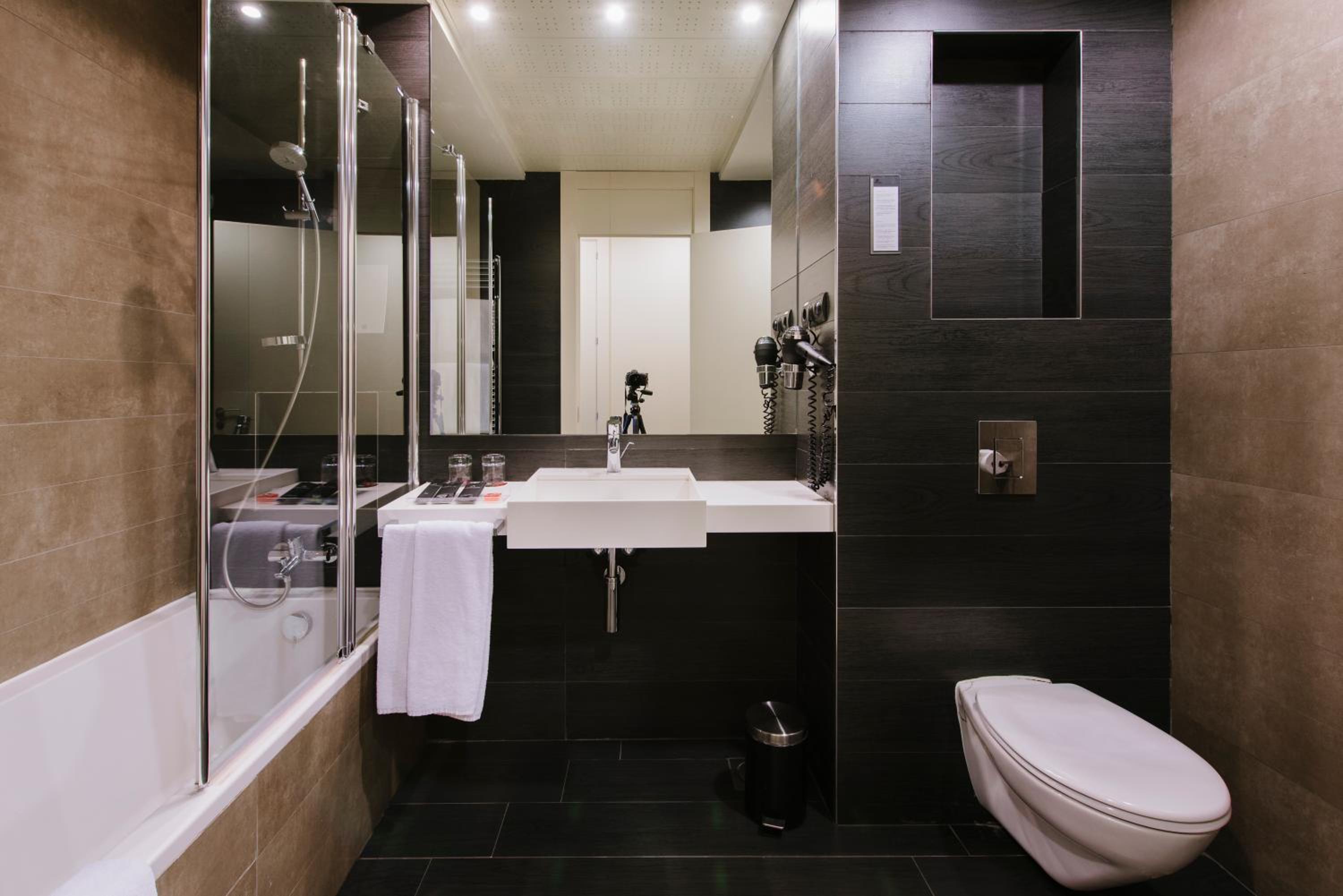 Double room (1 or 2 people) - Photo 3