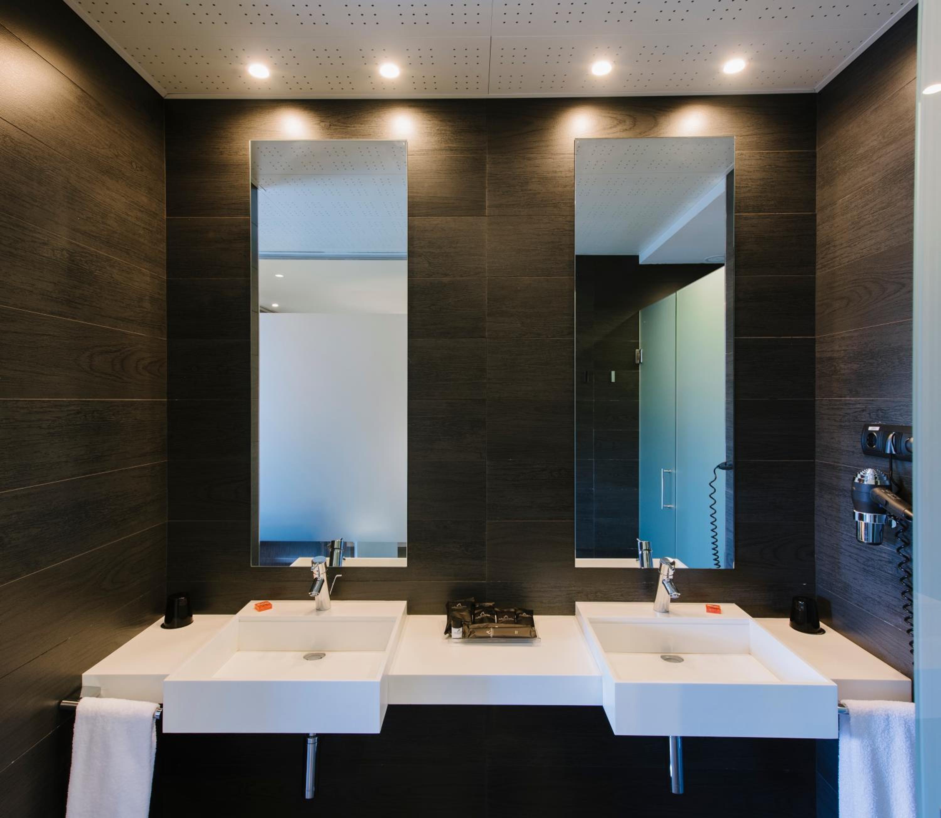Superior Double Room (1 or 2 people) - Photo 6