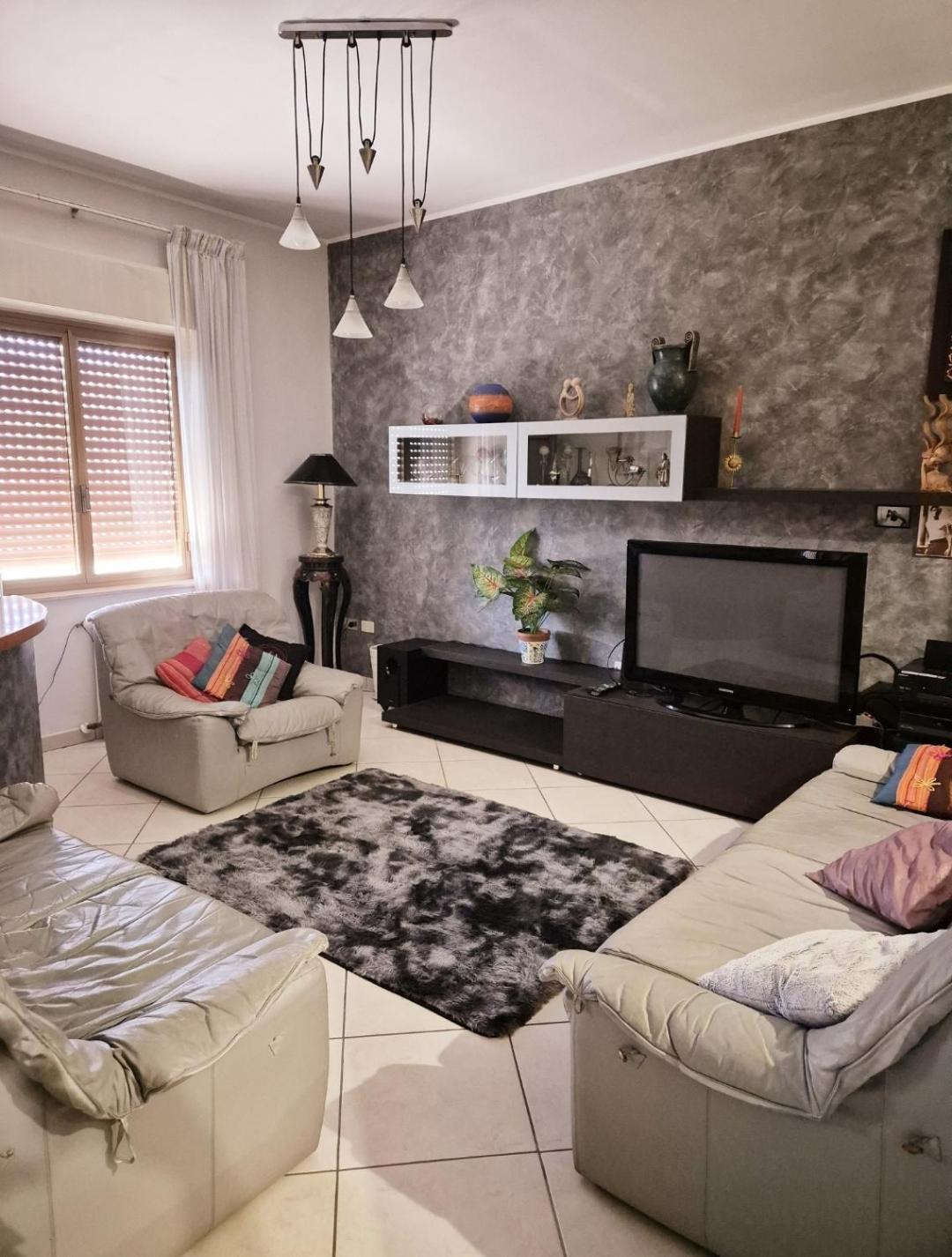 Two-Bedroom Apartment with View photo 2