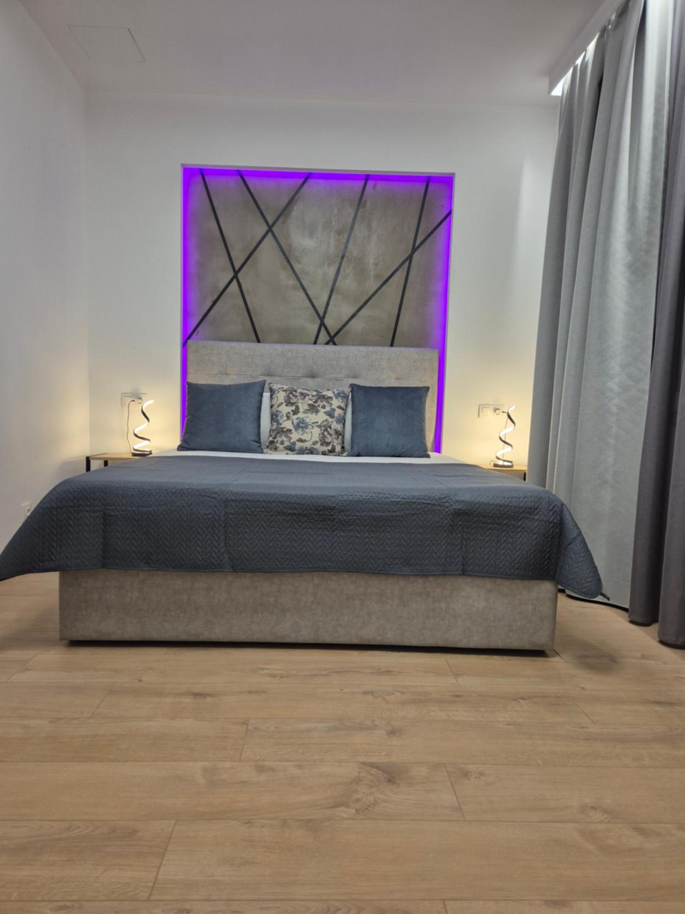 Deluxe Suite with Spa Bath photo 1