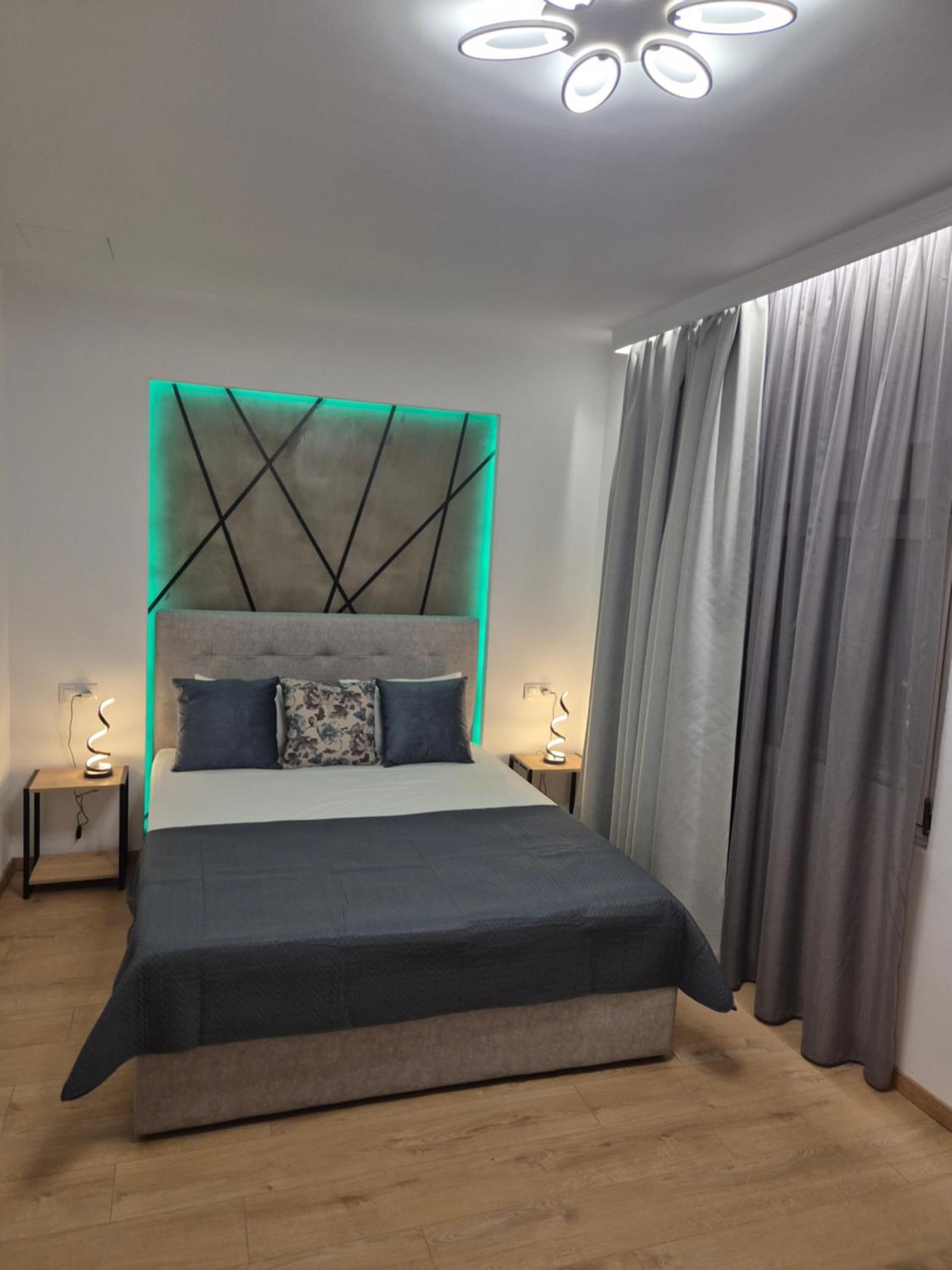 Deluxe Suite with Spa Bath photo 3