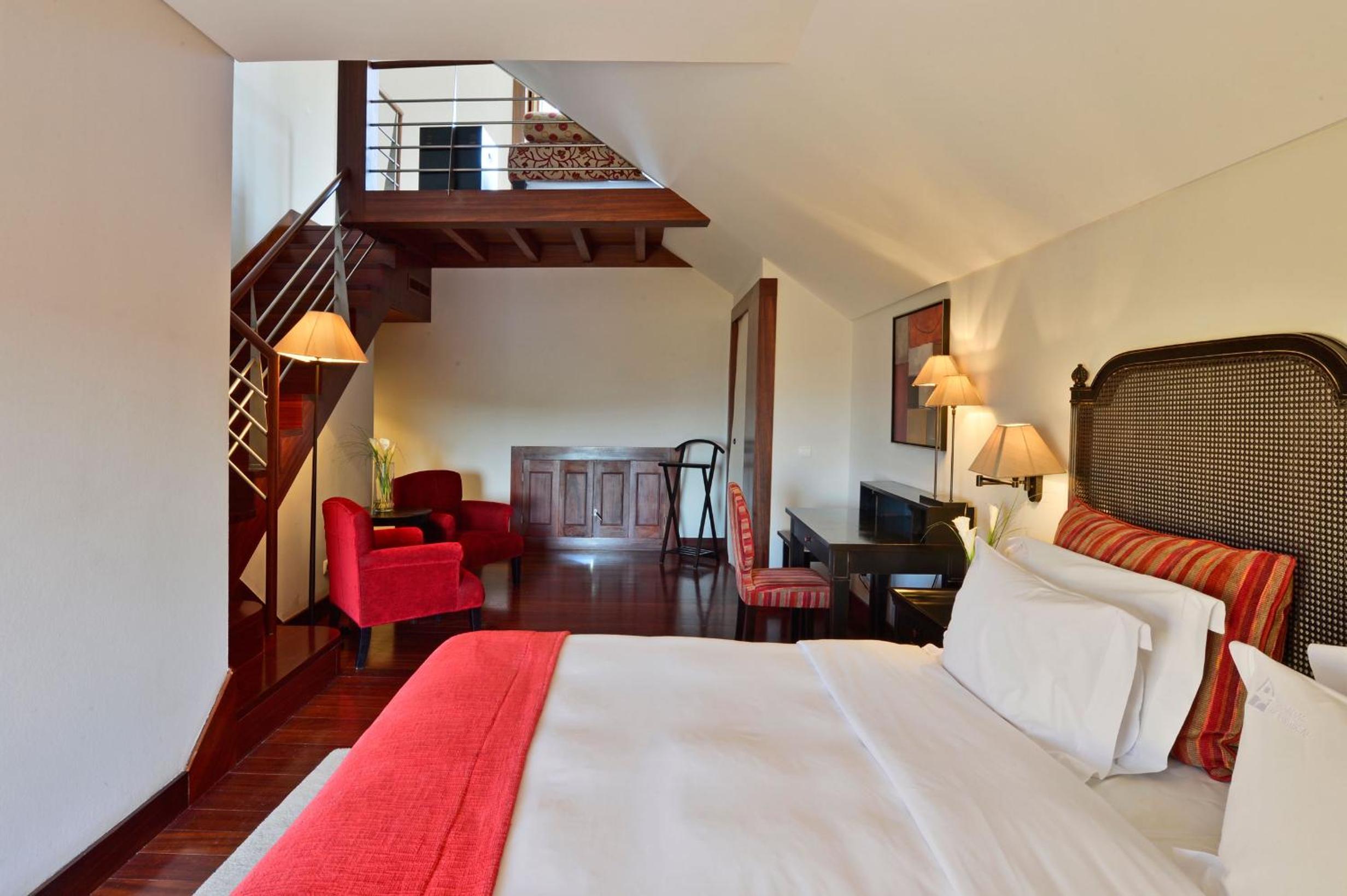 Suite - Photo 10