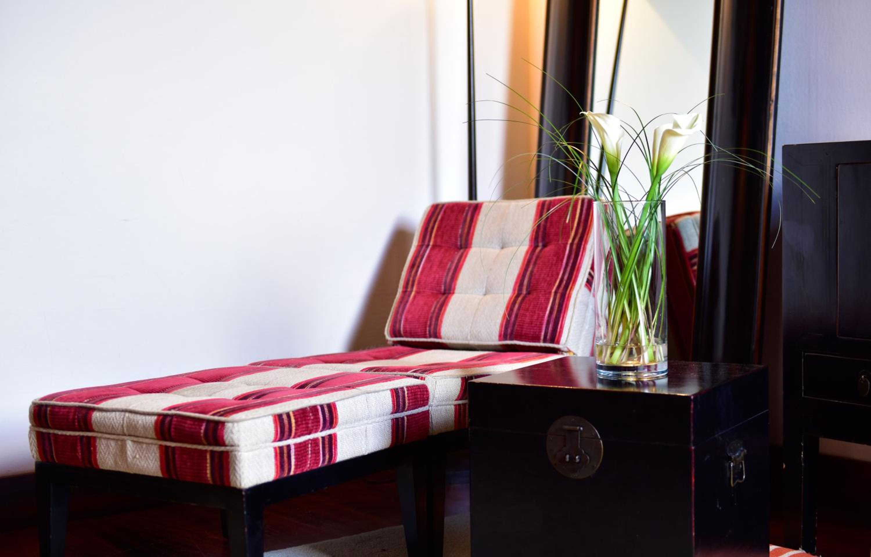 Suite - Photo 12
