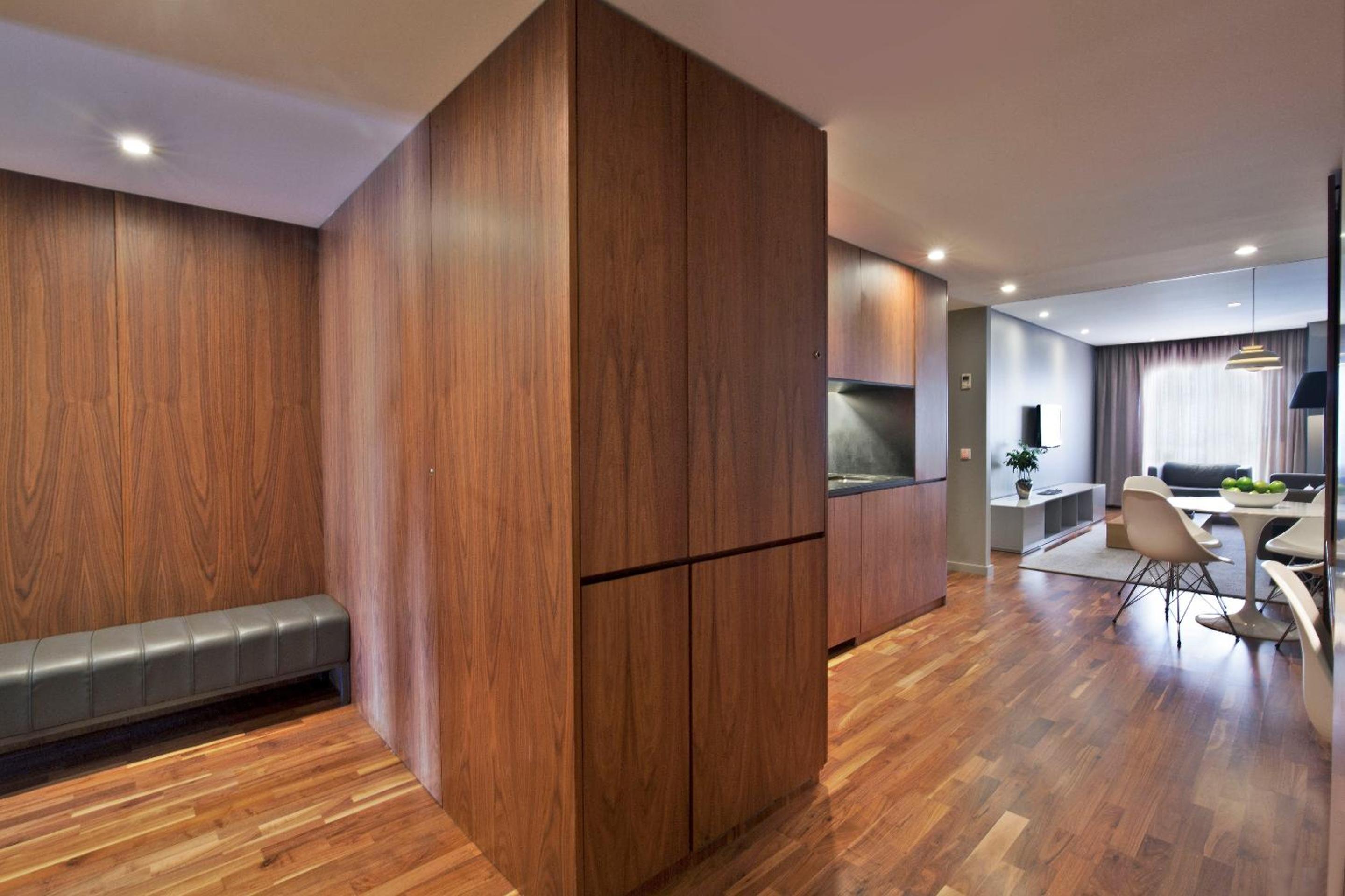 Premium Suite With Two Bedrooms - Photo 6