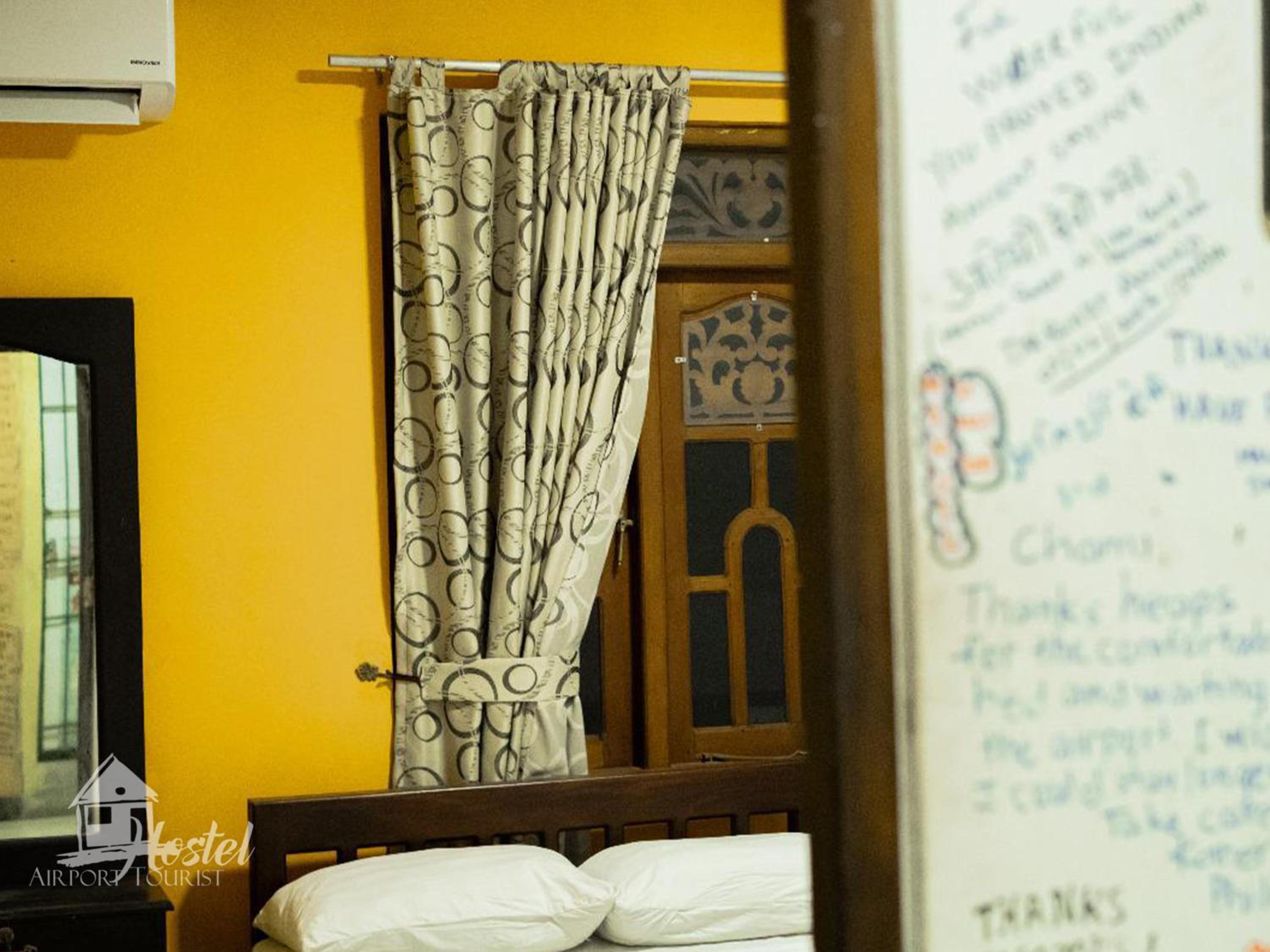 Double Room with Shared Bathroom photo 3