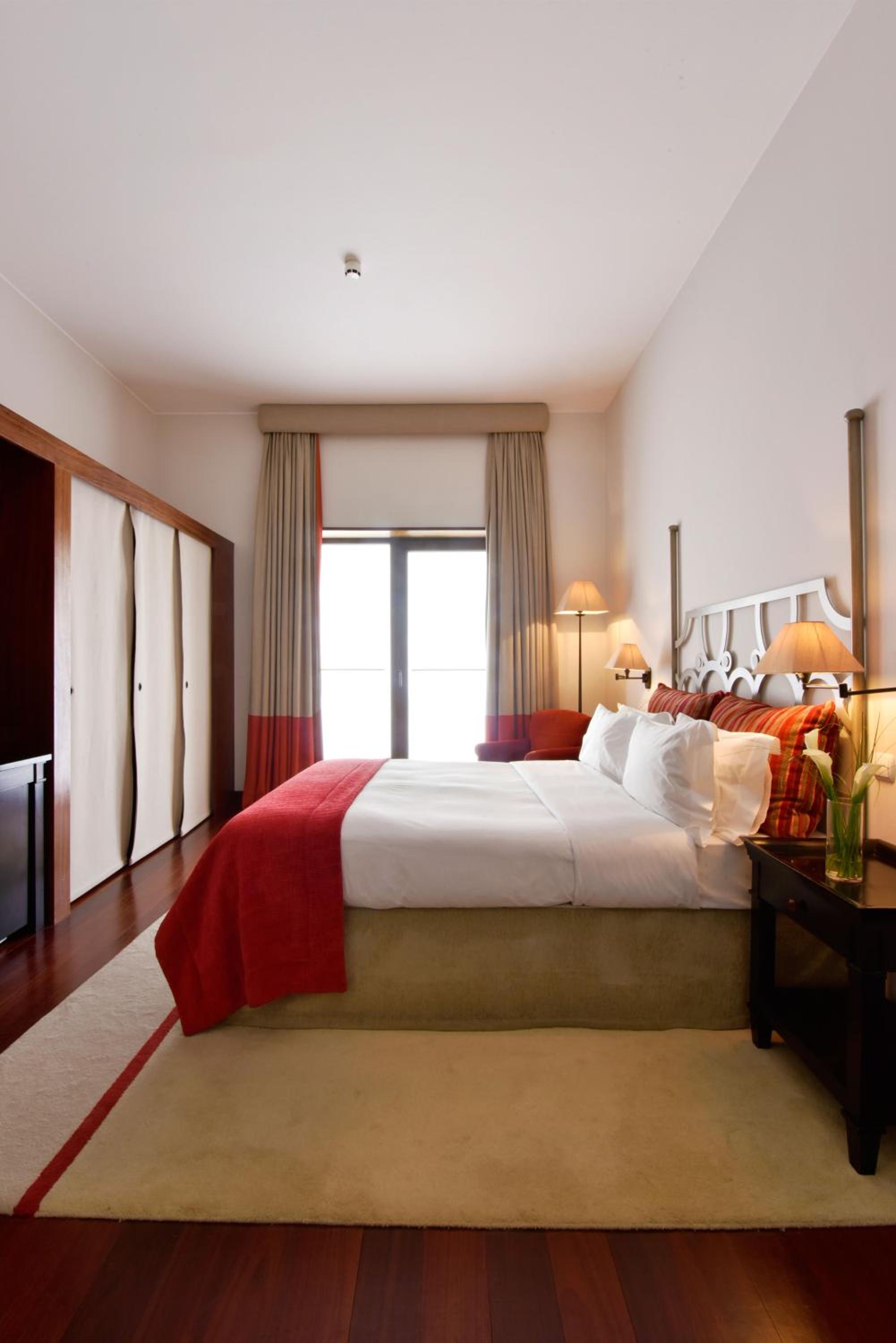 Superior Double or Twin Room - Photo 9