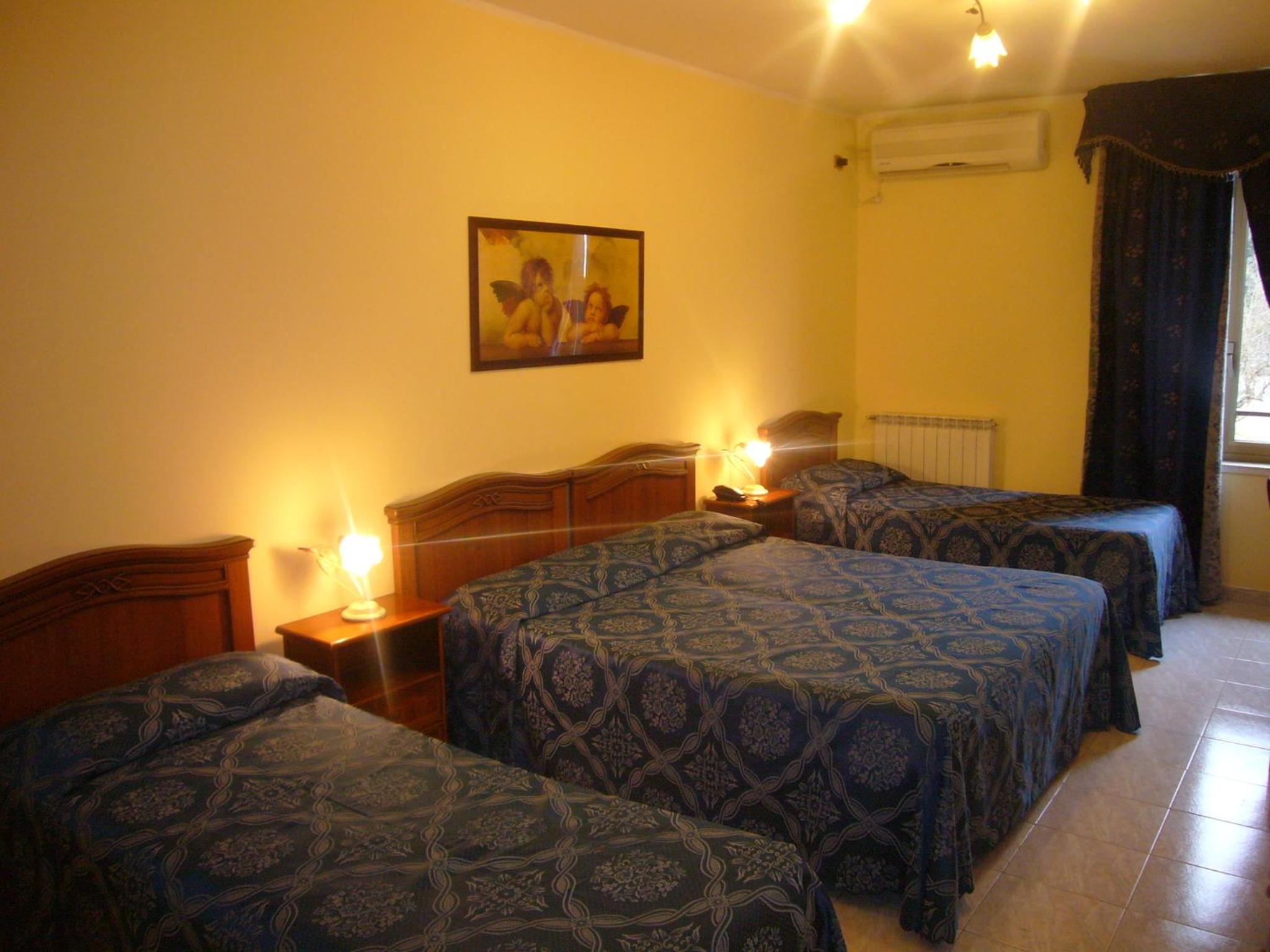 Quadruple Room photo 1