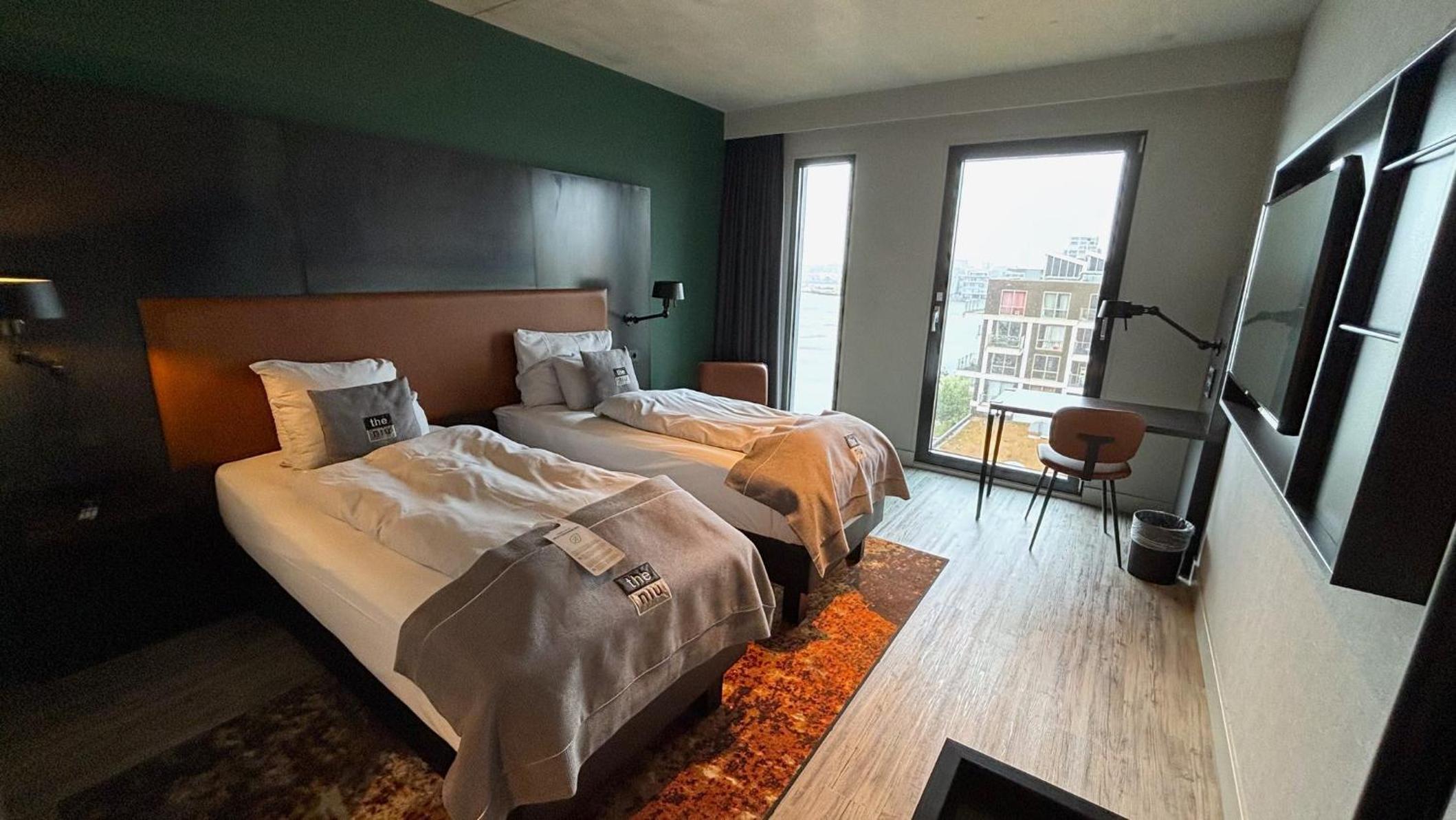 Standard Room with Two Single Beds