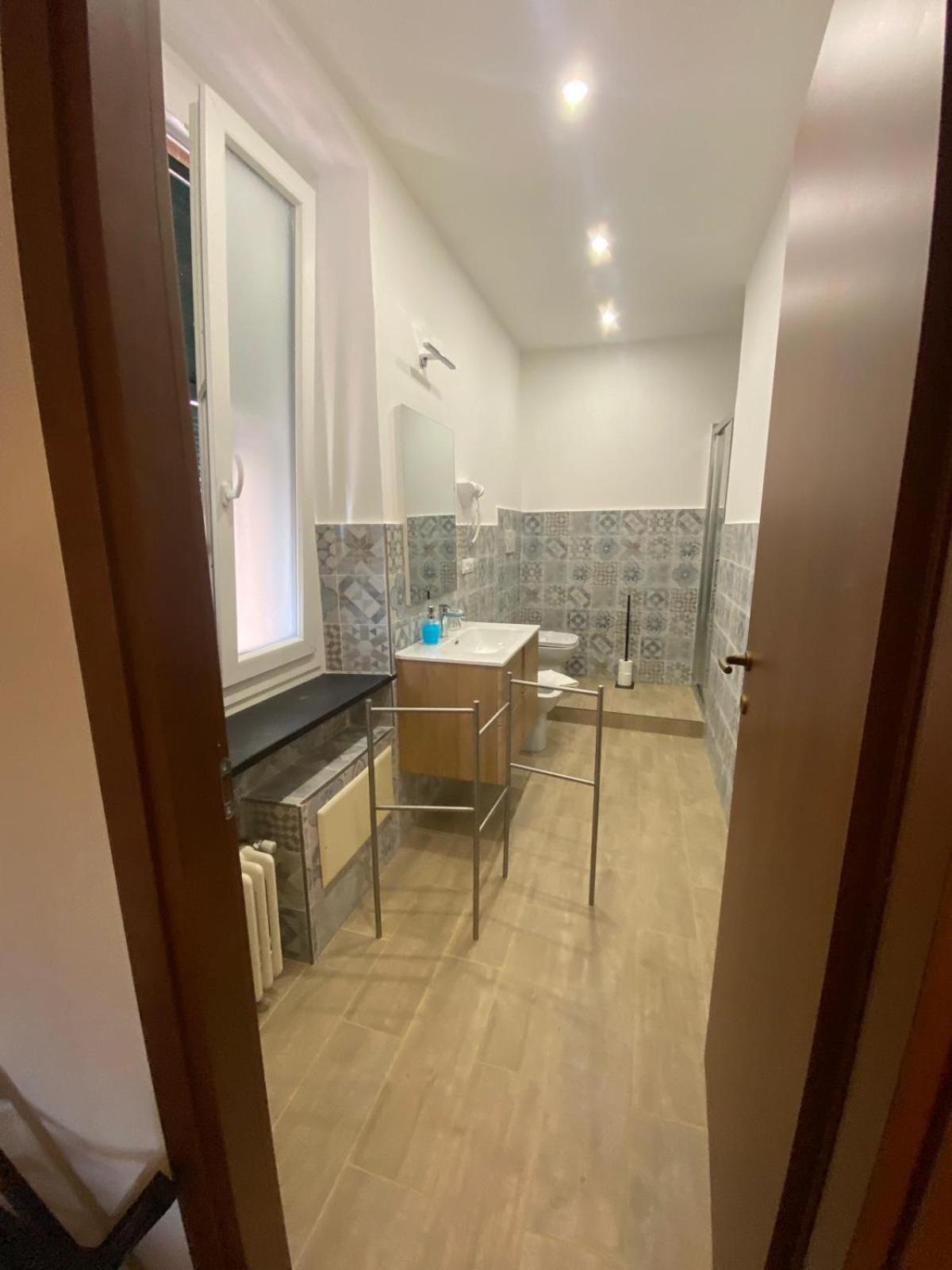 Twin Room with Private Bathroom