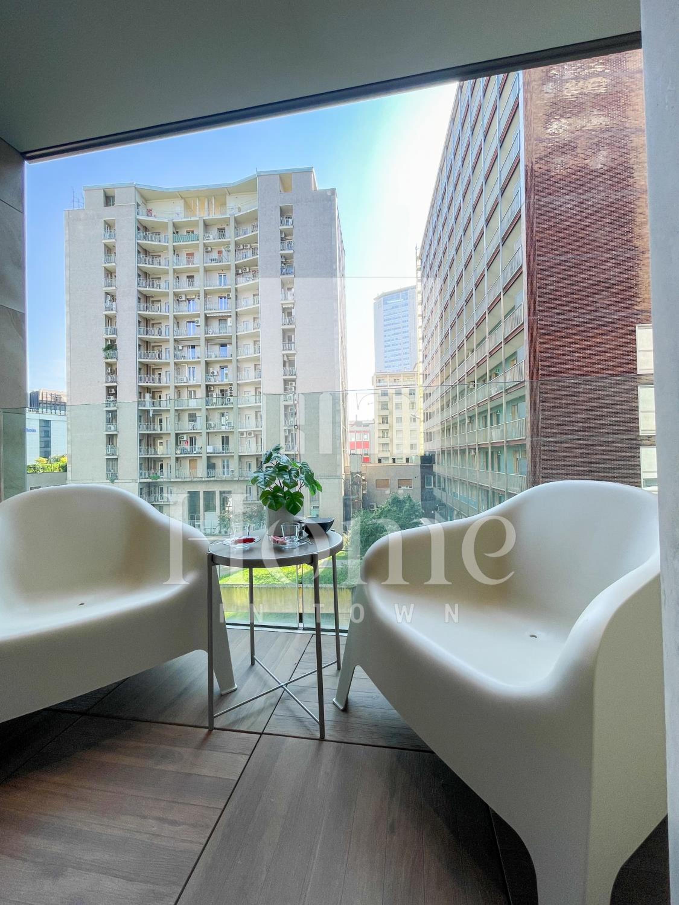 Superior One-Bedroom Apartment with Balcony
