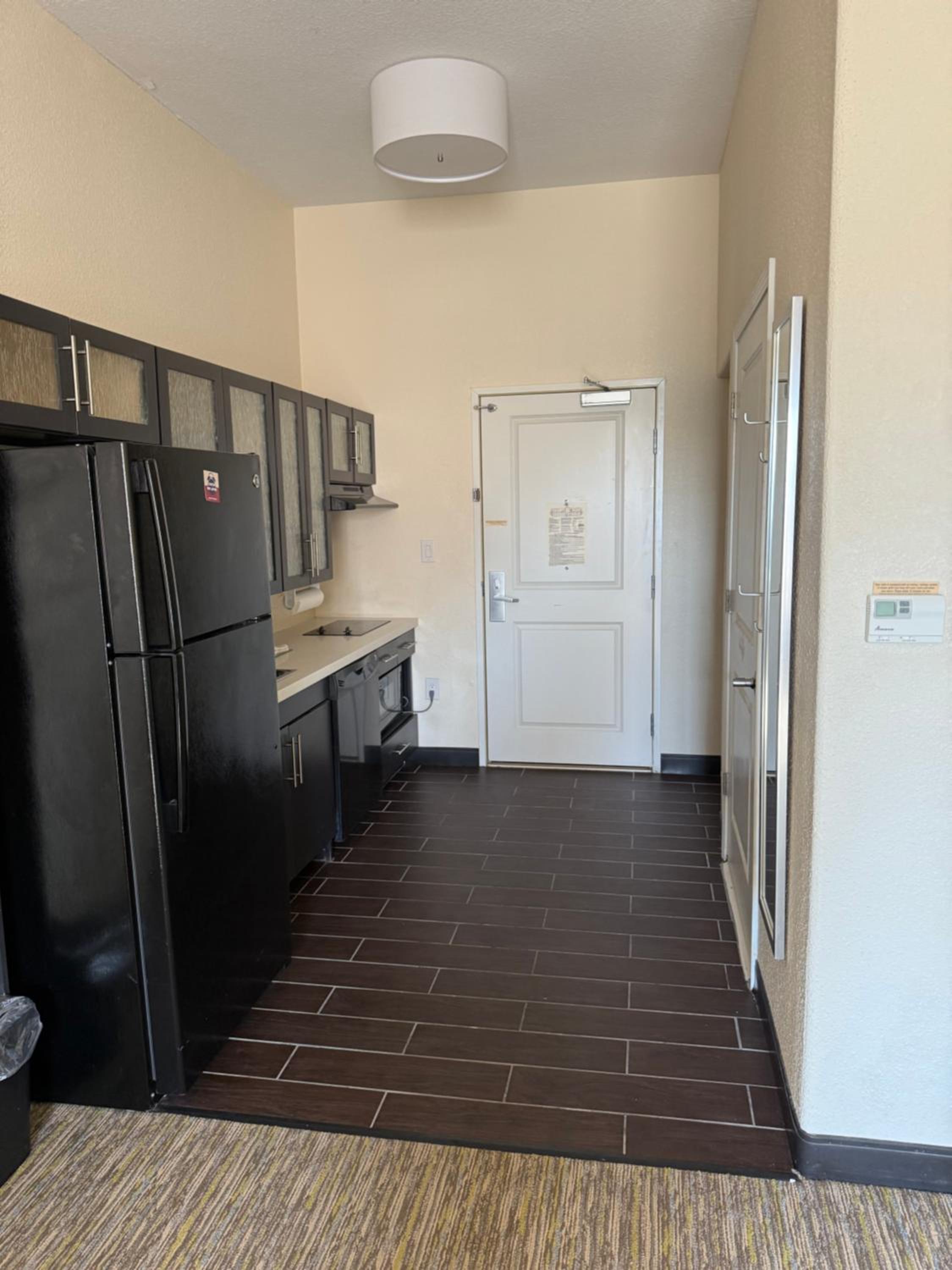 Queen Studio Suite with Two Queen Beds - Mobility Access Tub/Non-Smoking photo 3