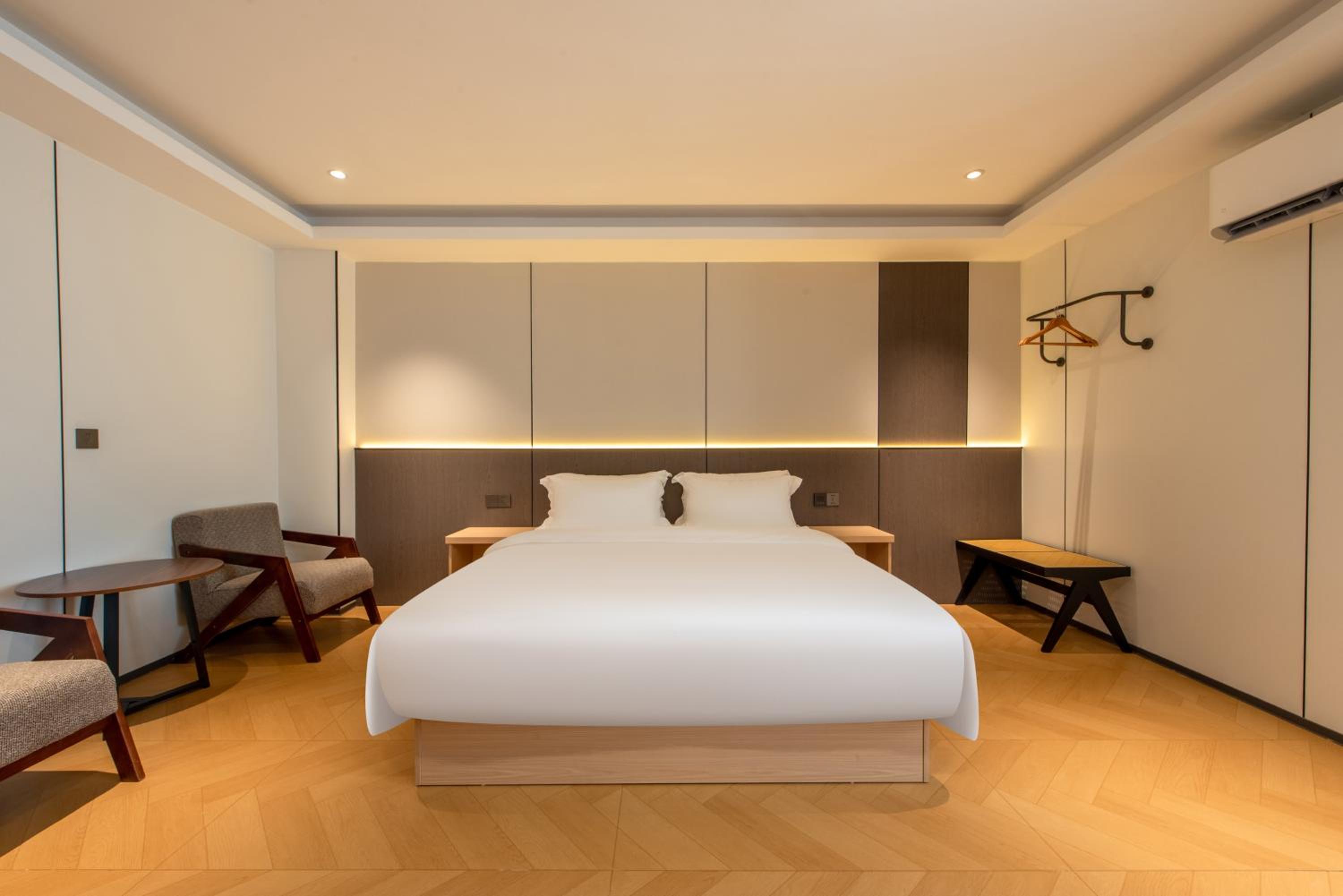 Deluxe Double Room photo 3