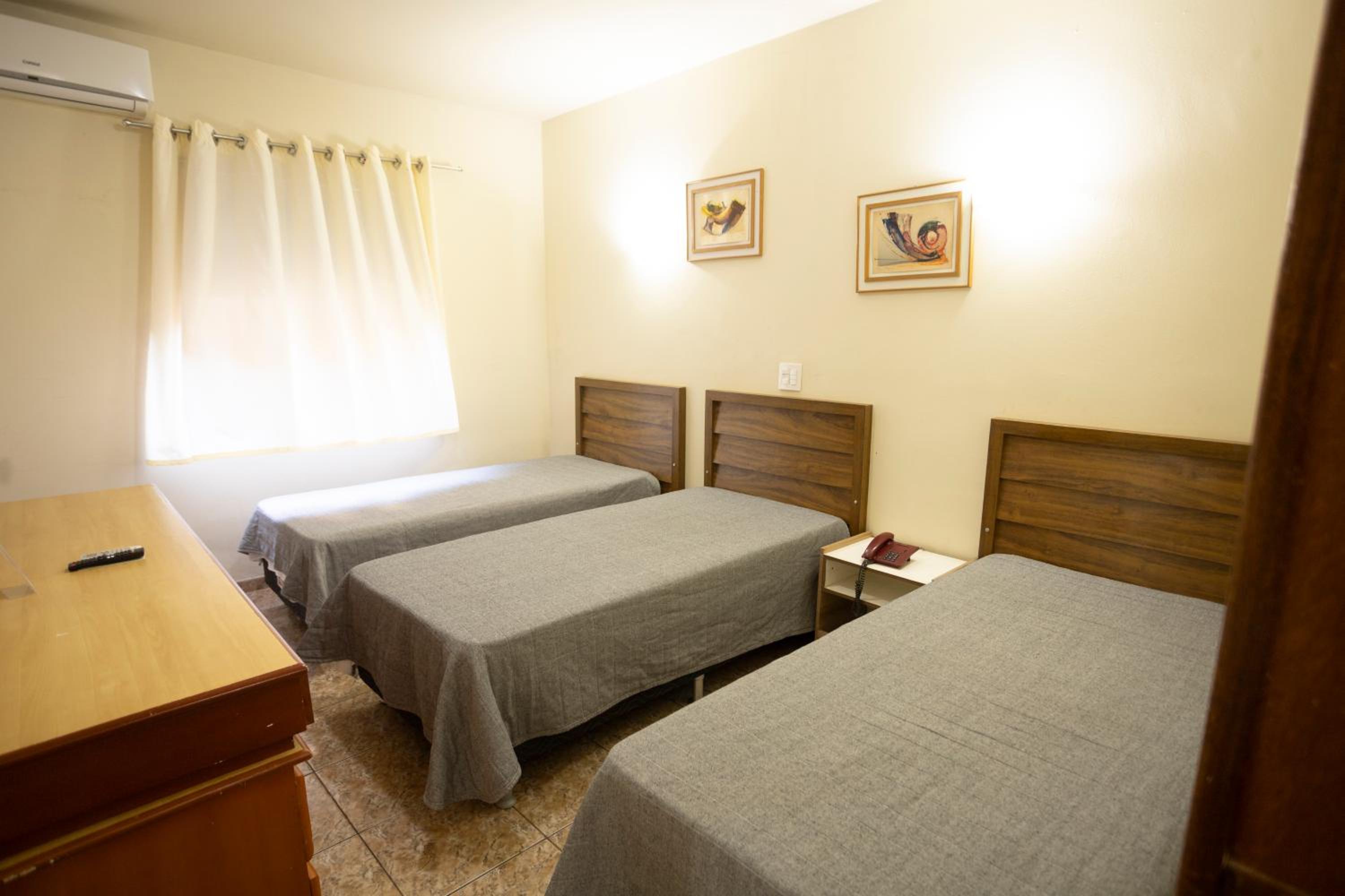 Basic Triple Room photo 1
