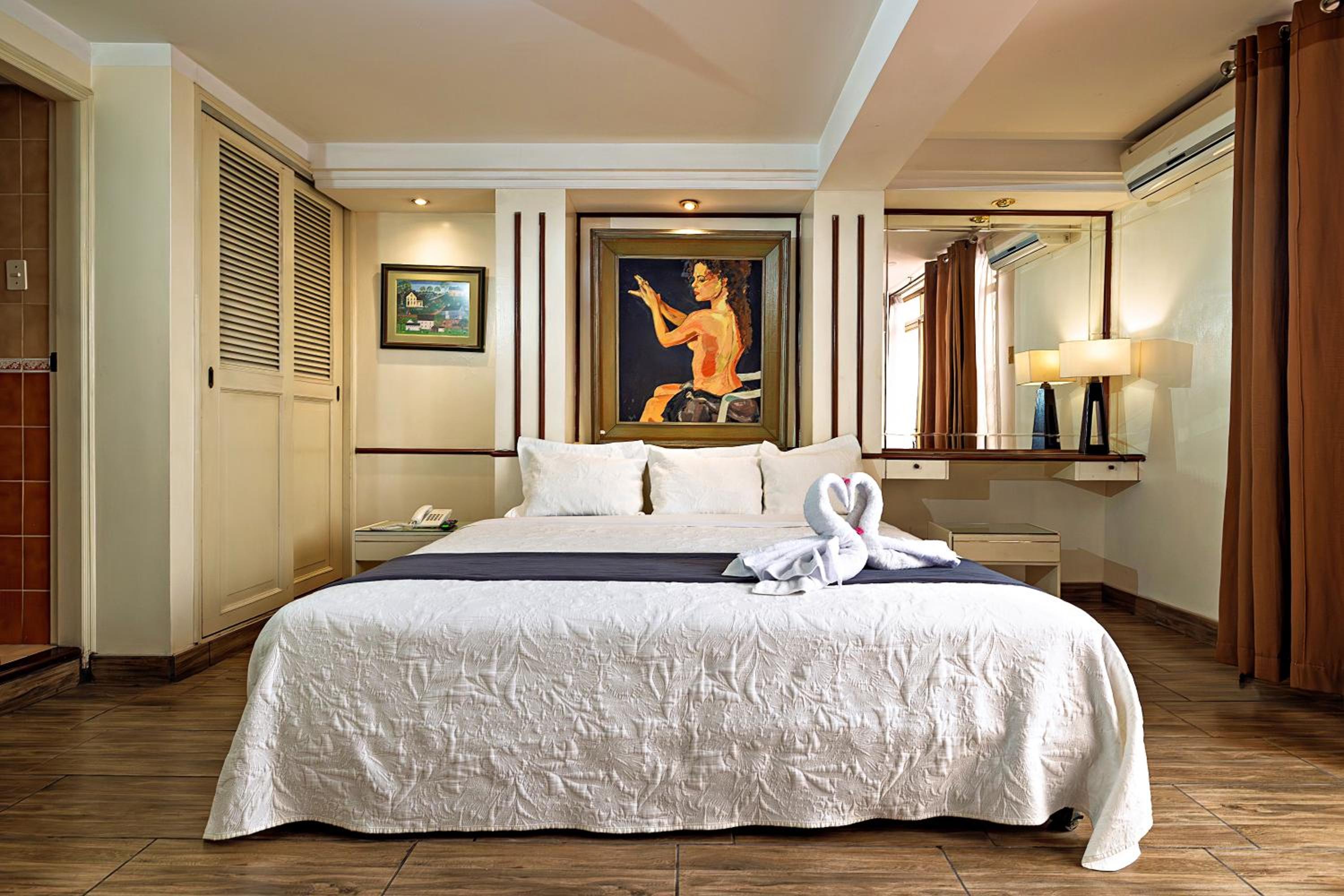 Junior Suite with Balcony photo 3