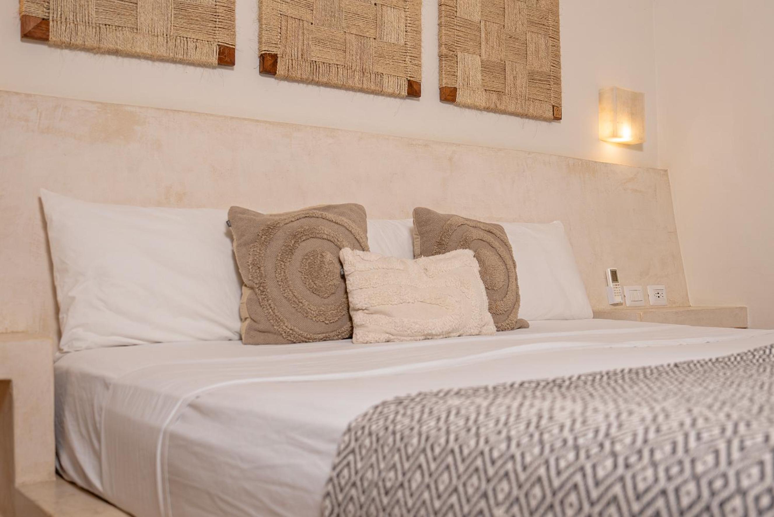Deluxe Suite with Sea View