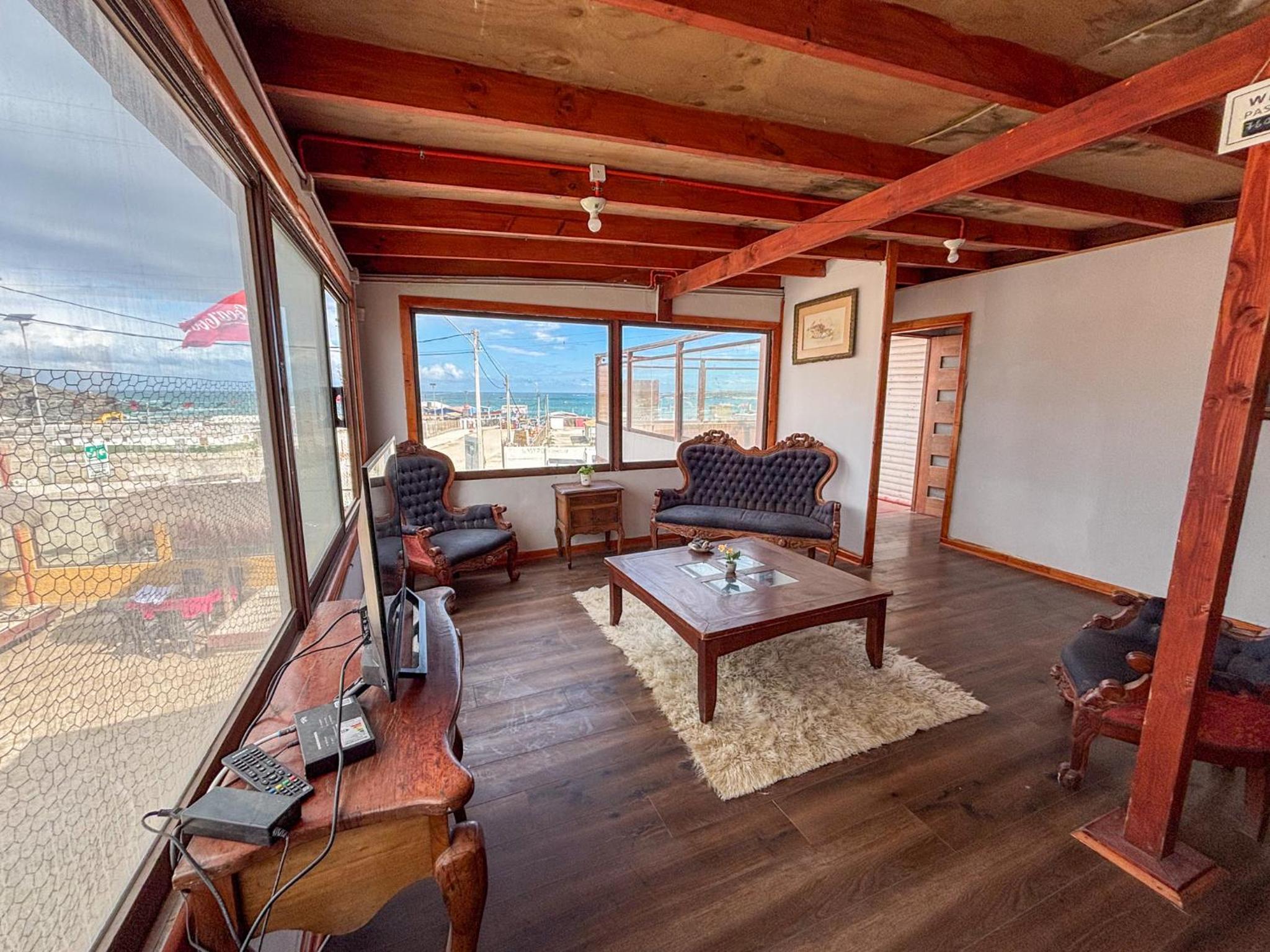 Family Room with Side Sea View photo 2
