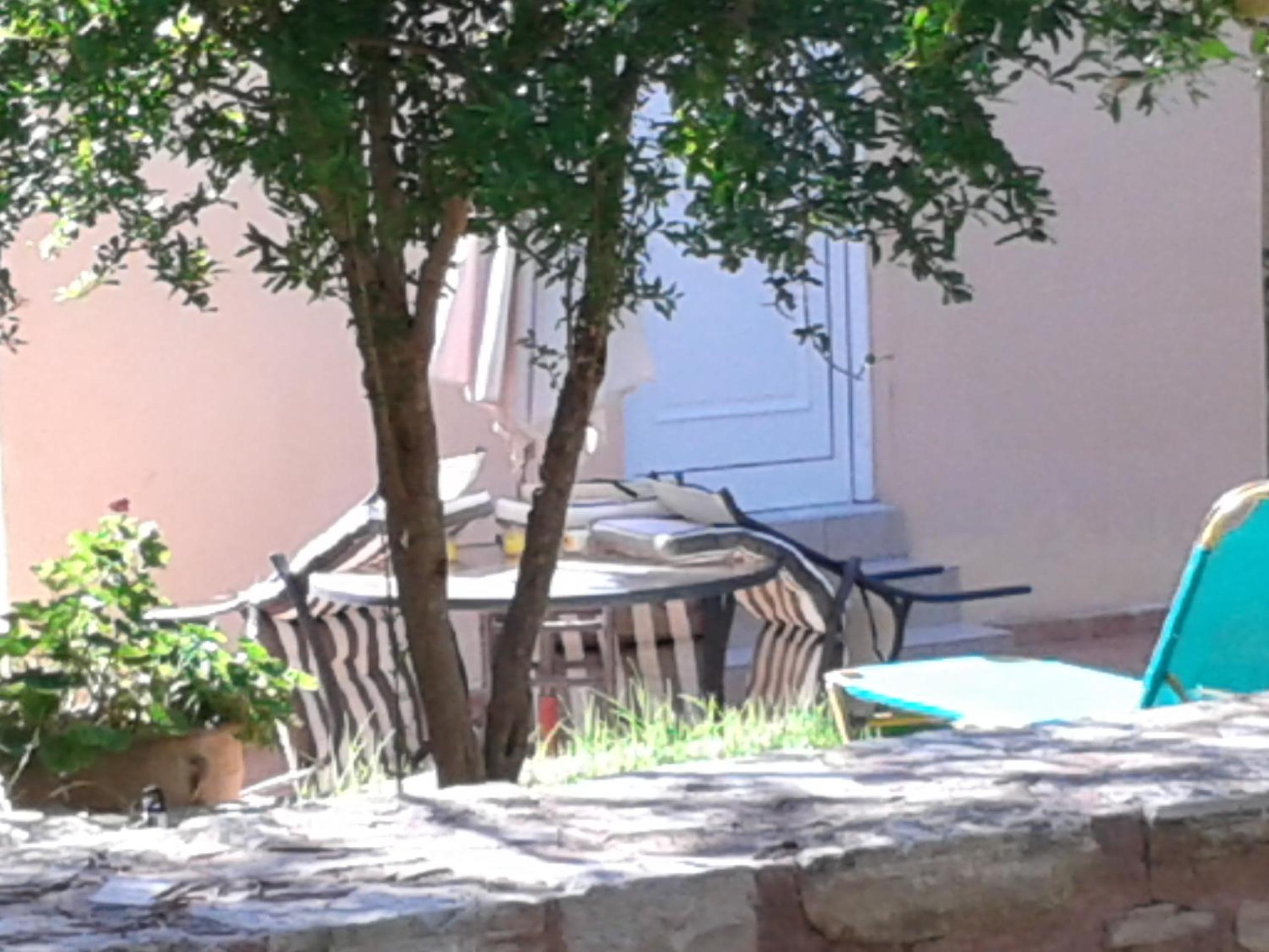 Apartment - Ground Floor photo 2