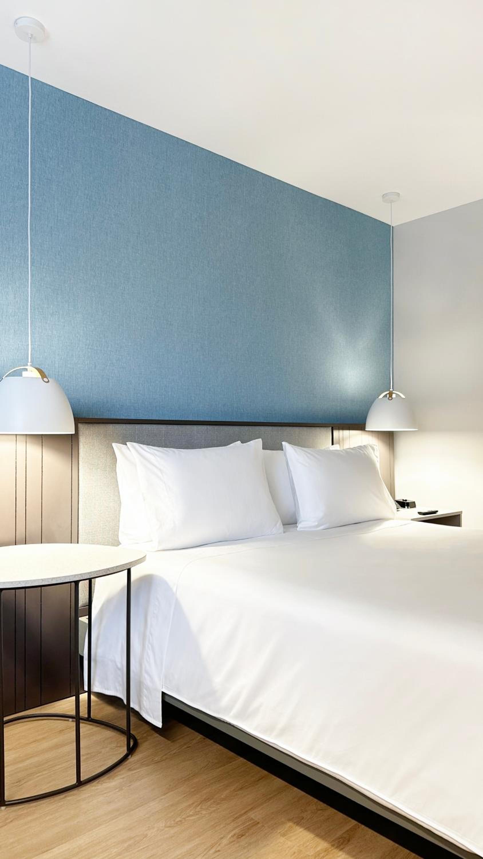 Deluxe King Room photo 2