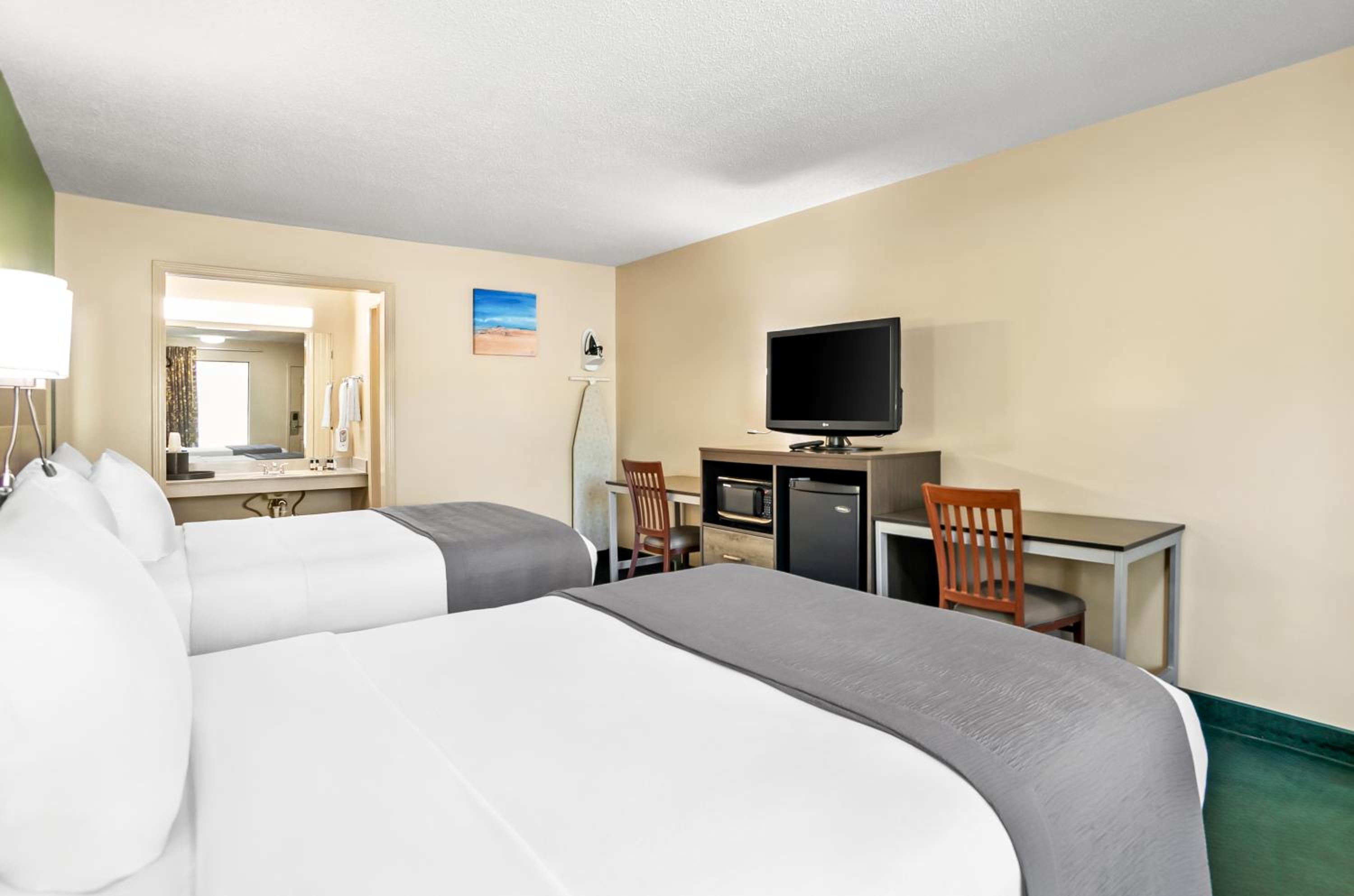 Double Room with Two Double Beds - Smoking - Photo 5