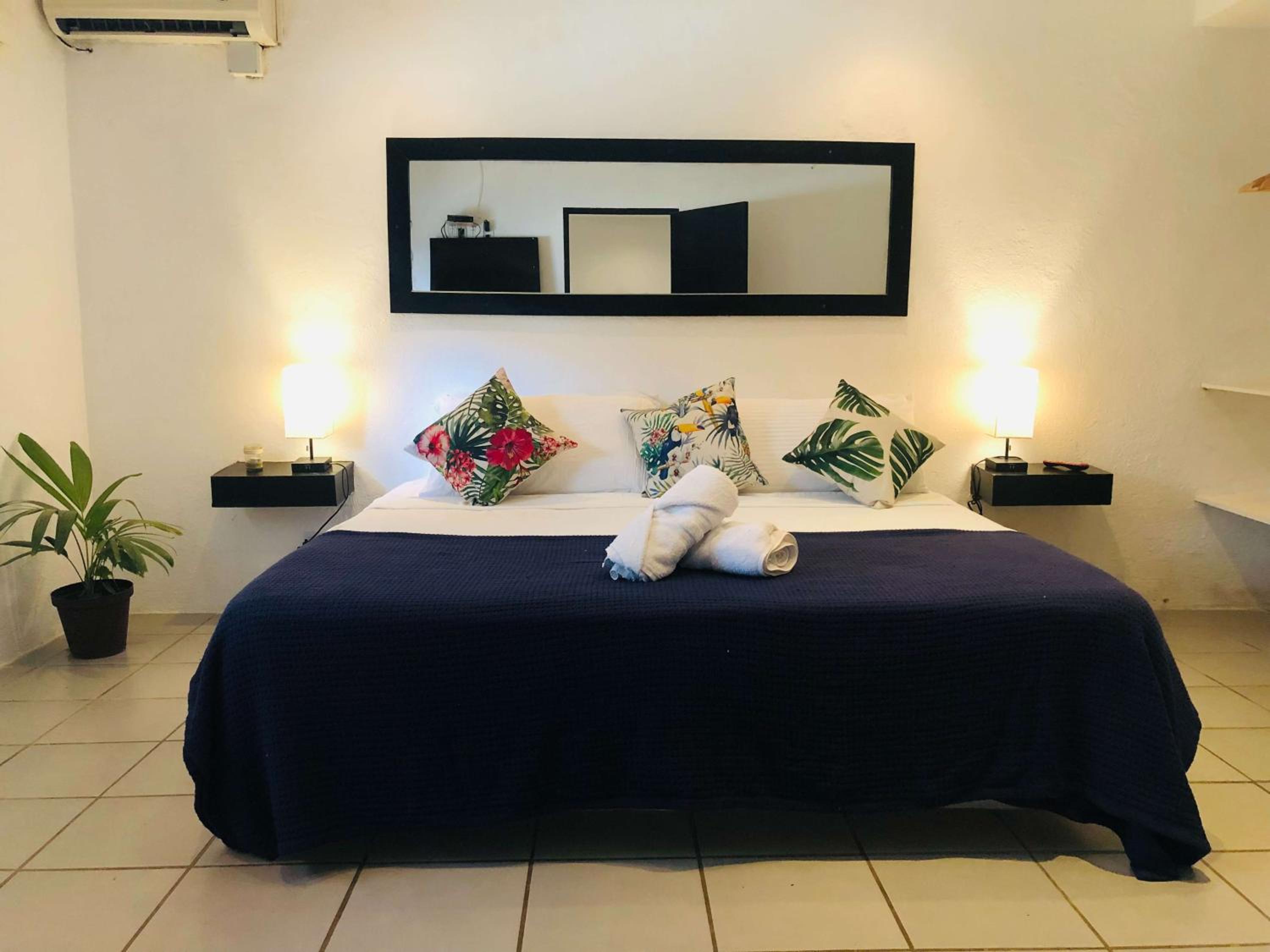 Standard Double Room with Shared Bathroom photo 2