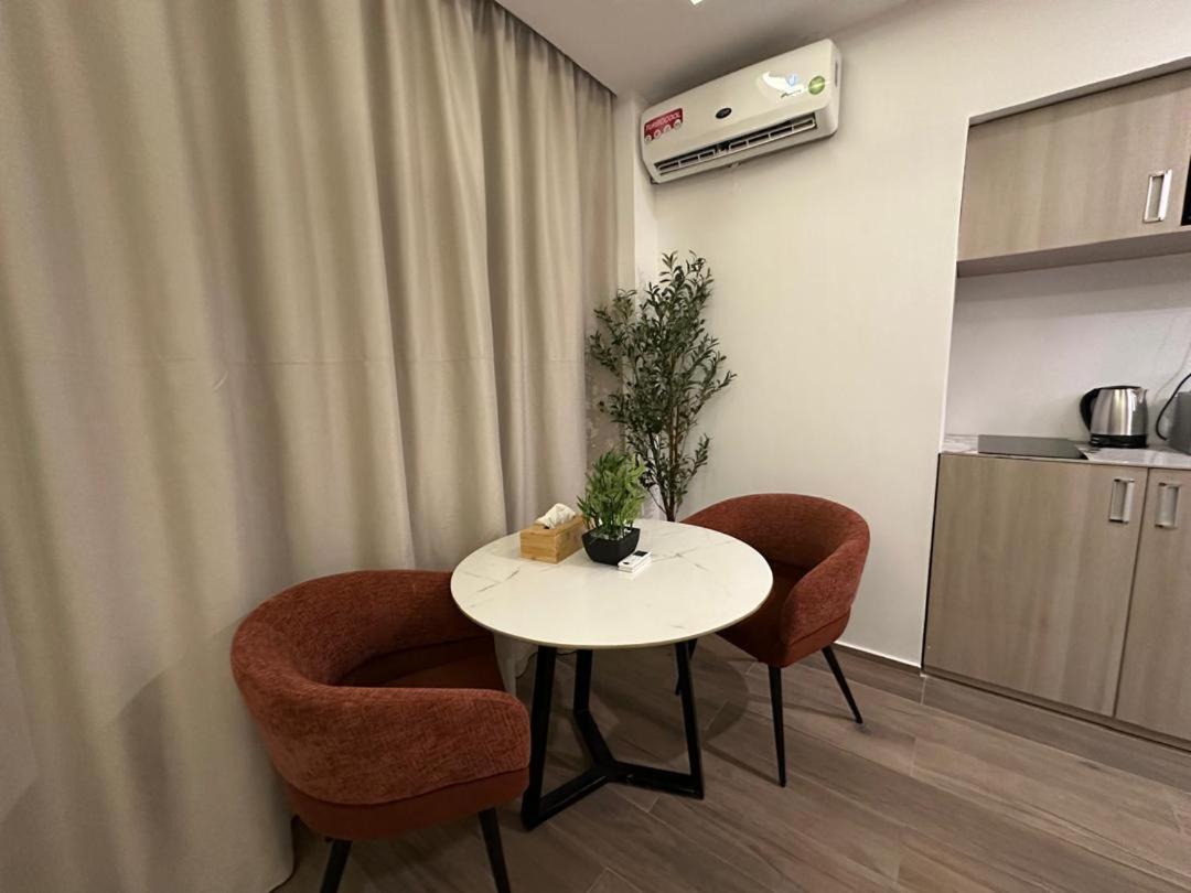 Suite with City View photo 3