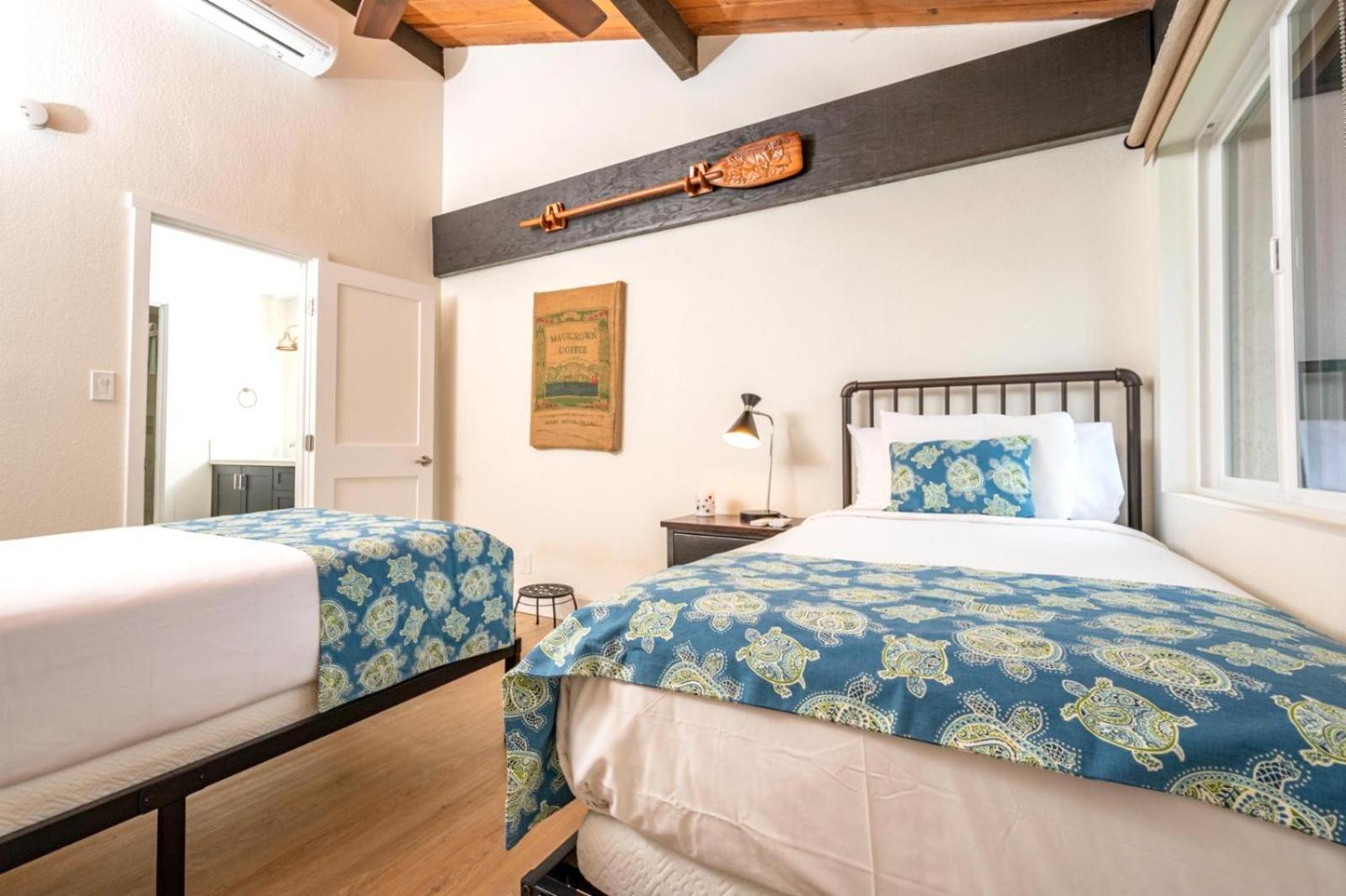 KBM Resorts   Spacious 4-Bedroom Napili Point Collection   Multi Unit Listing   Same Floor   Ocean Views   2 Free Rental Cars NAP-C42/43 photo 3