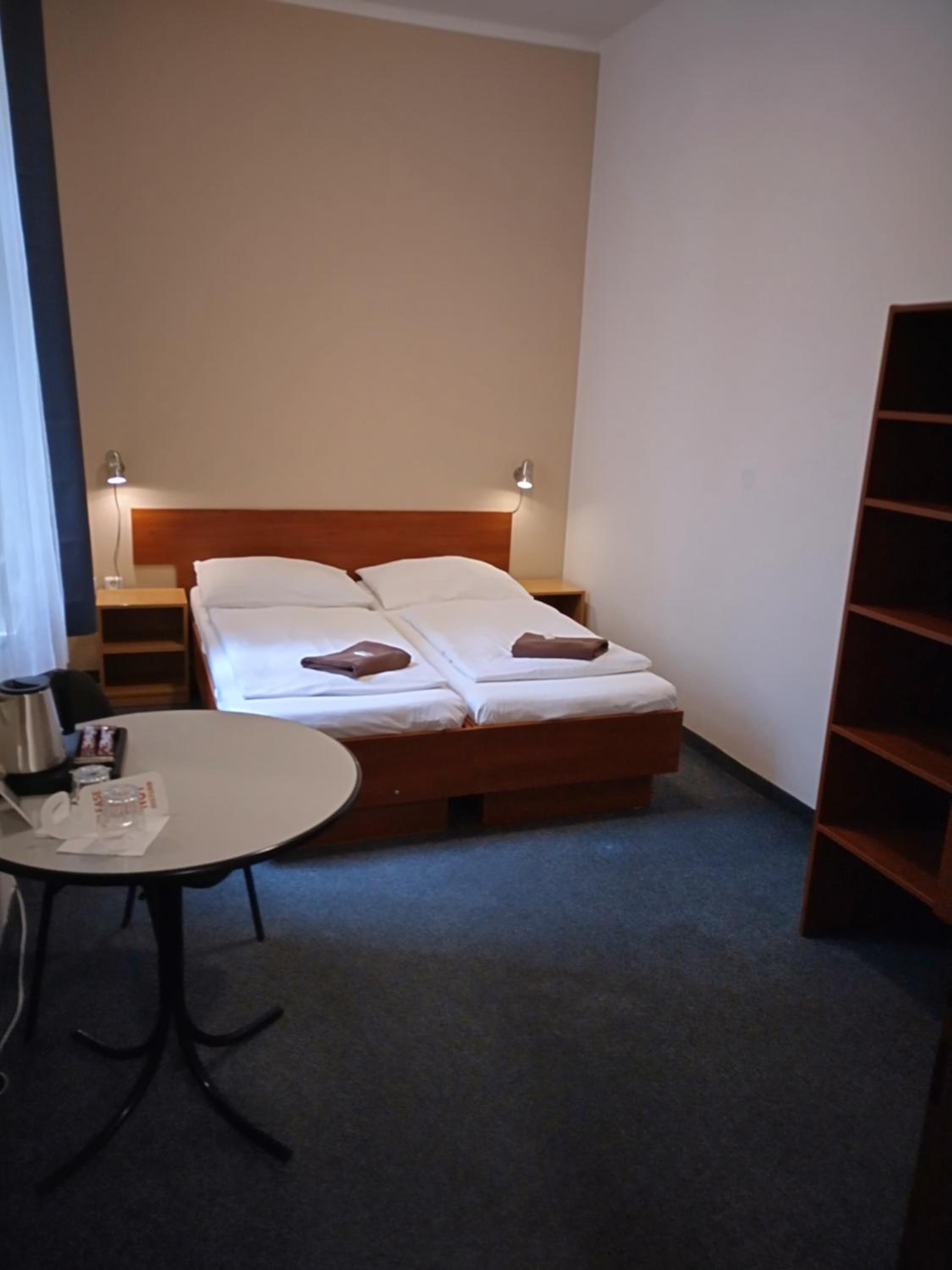 Twin Room with Private External Bathroom